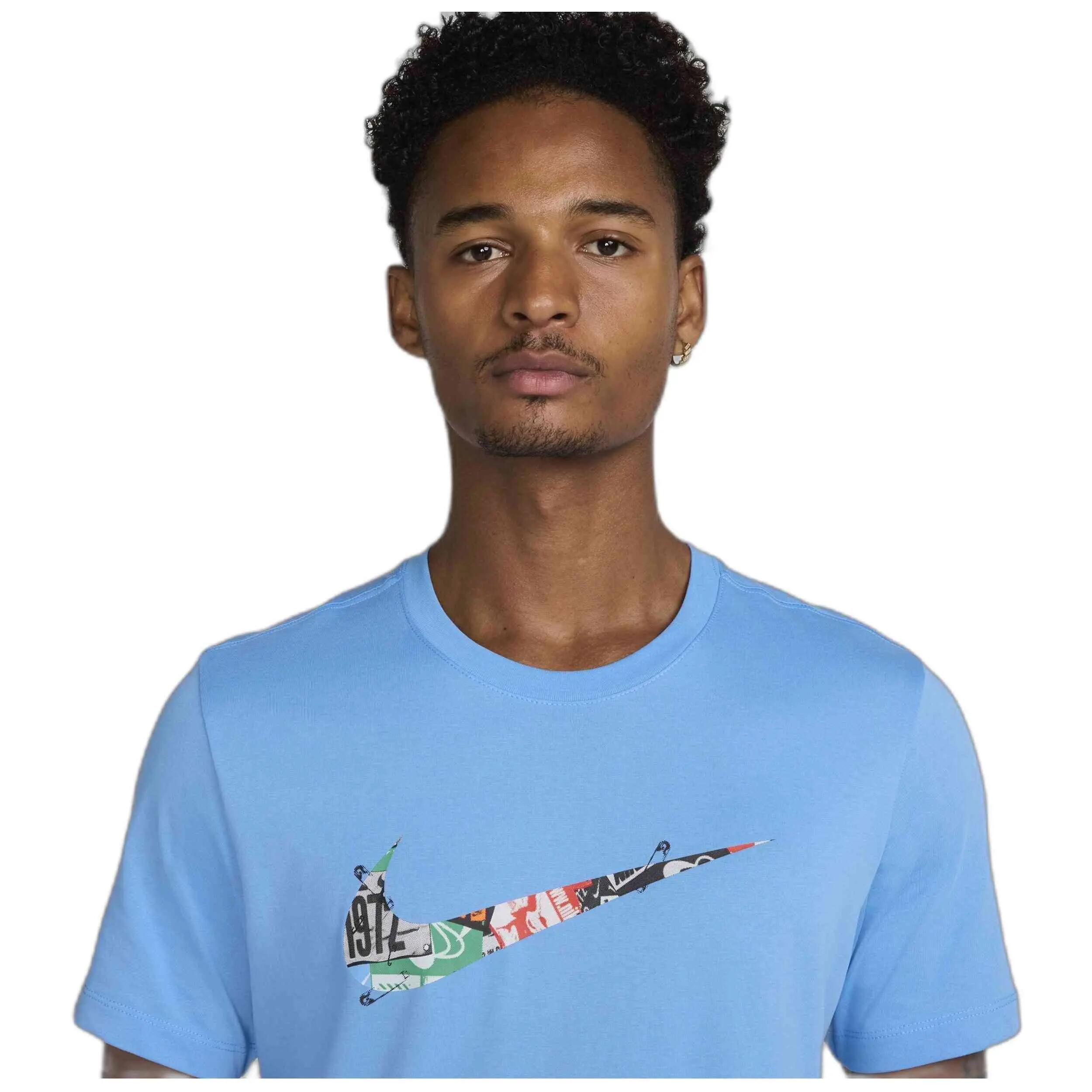Camiseta de manga corta Nike modelo HJ3658-412 para hombre 4/4