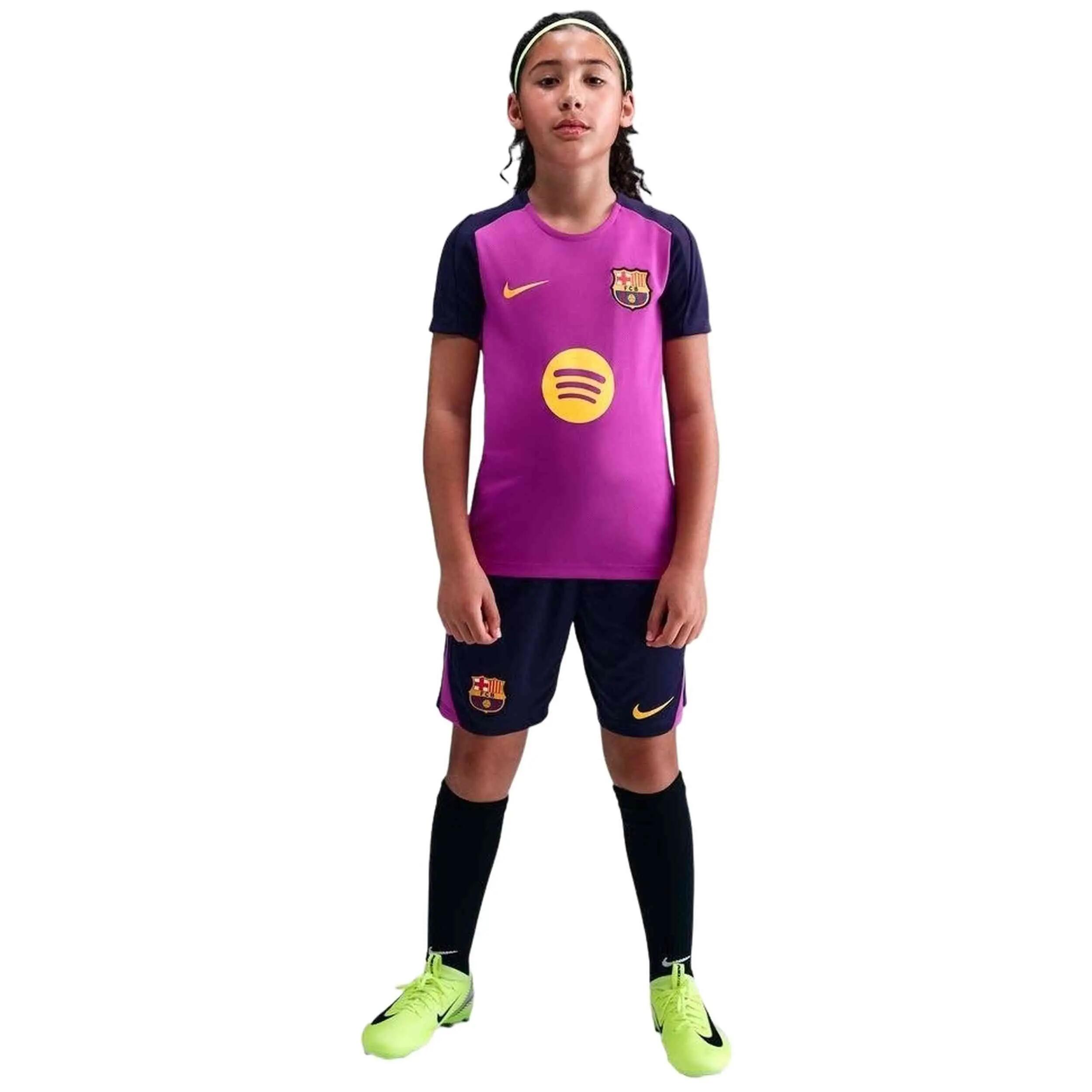 NIKE picture