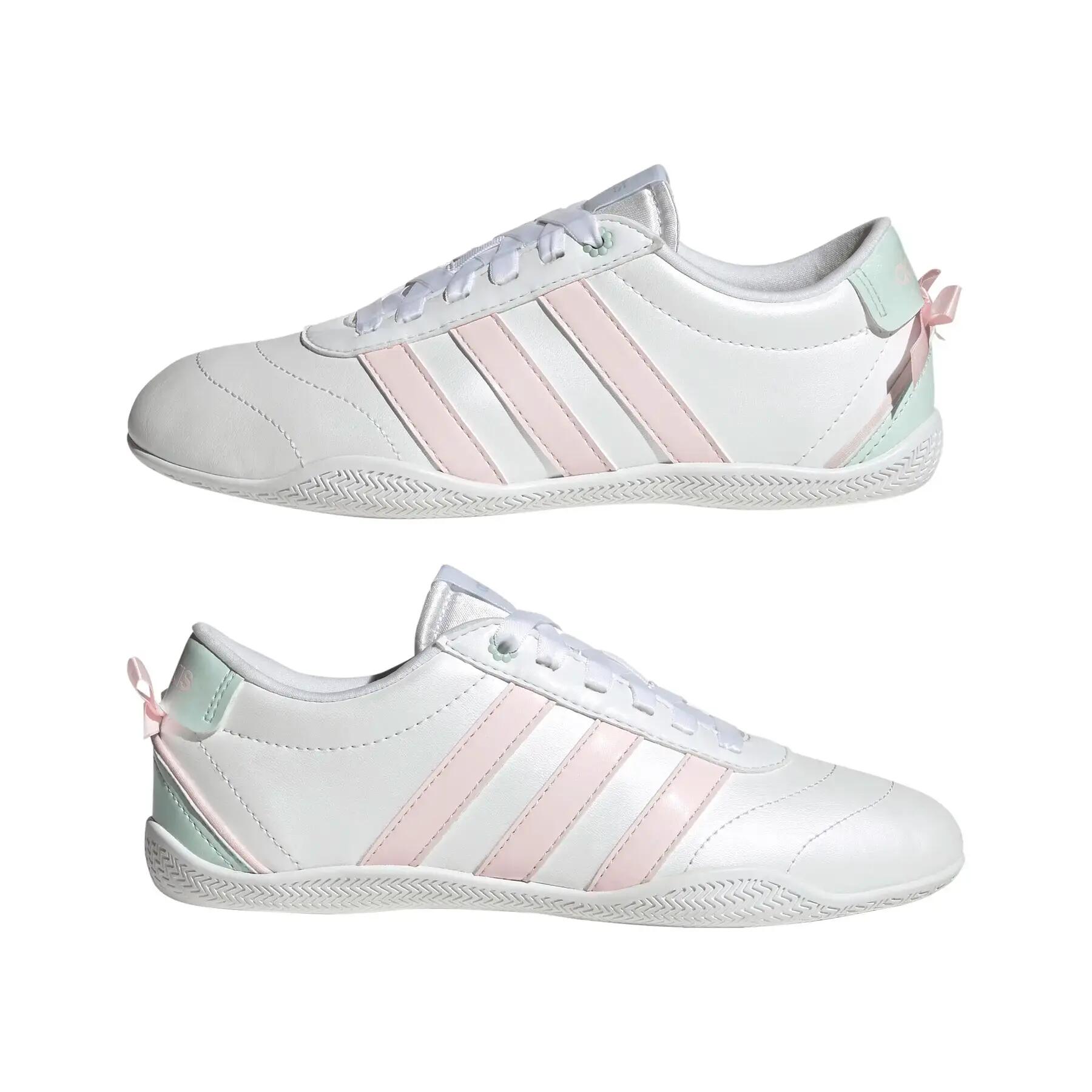 Baskets femme adidas Grand Court Lo 4/7