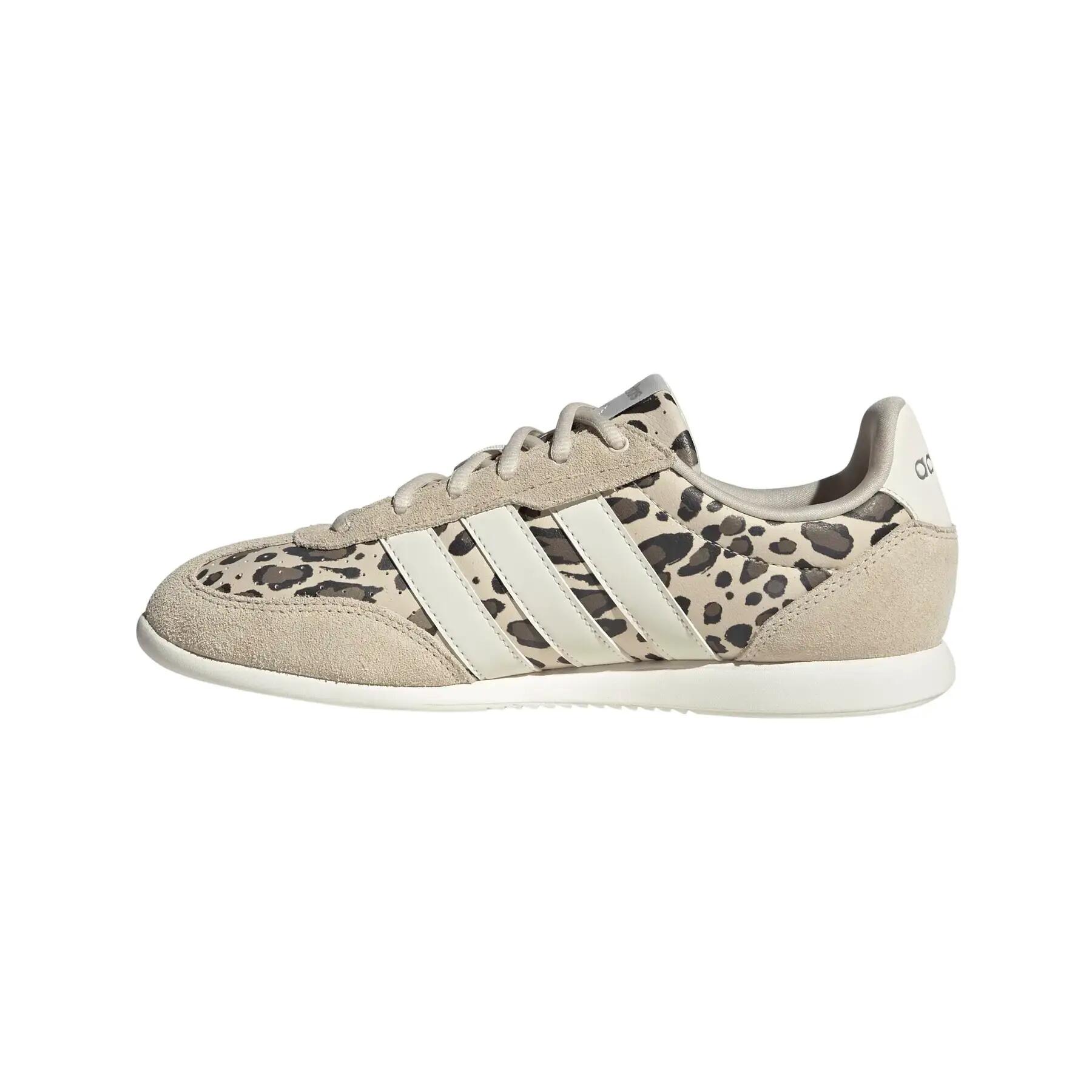 Women's Sneakers adidas Barreda Lo 6/7