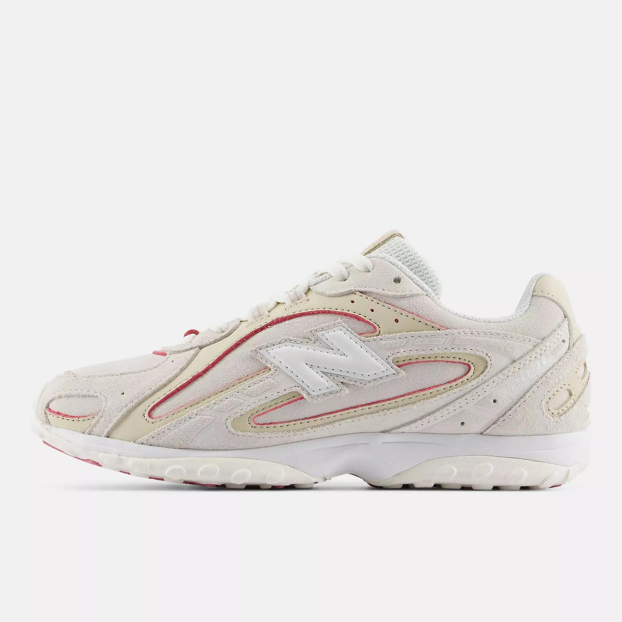 NEW BALANCE picture