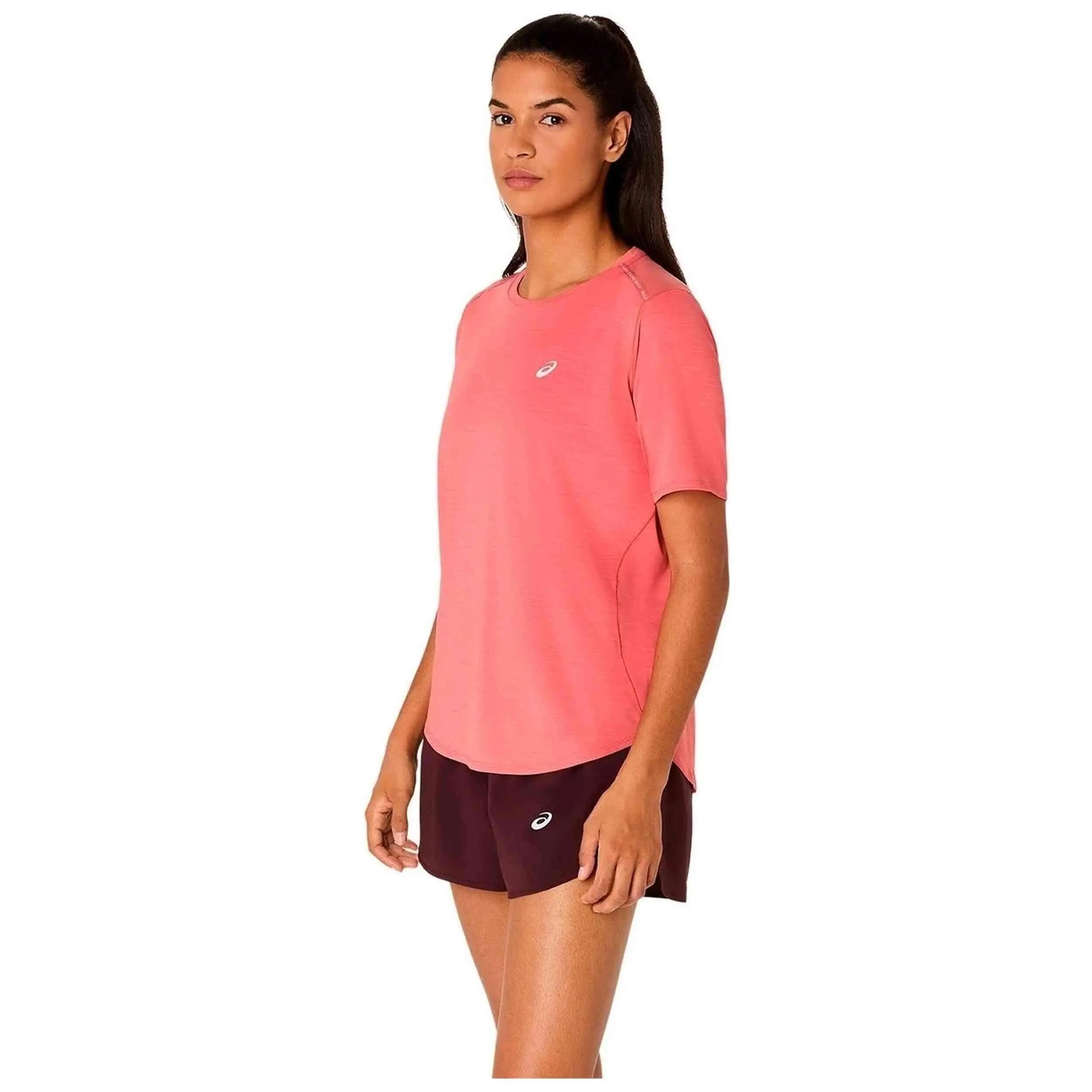T-shirt Asics modelo Road para mulheres 3/5