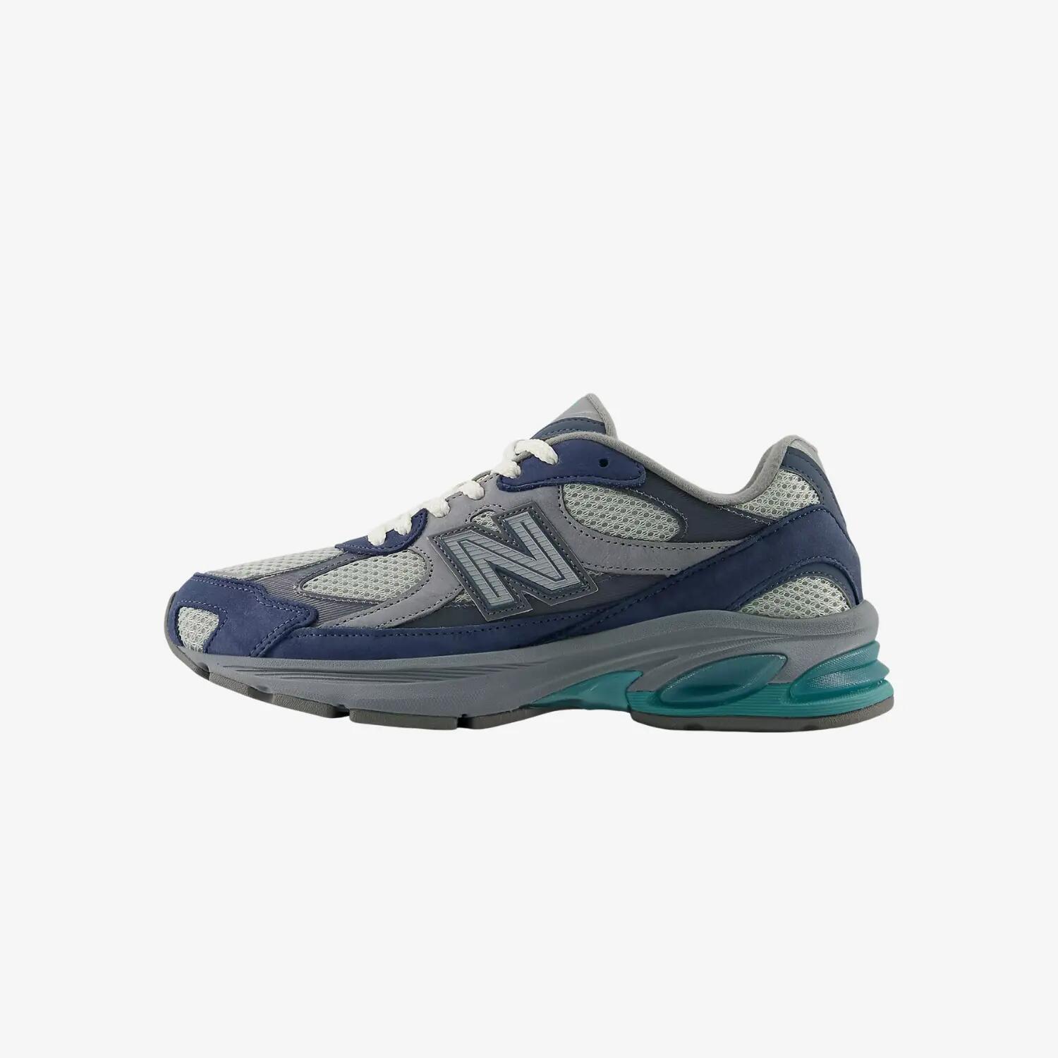 NEW BALANCE picture