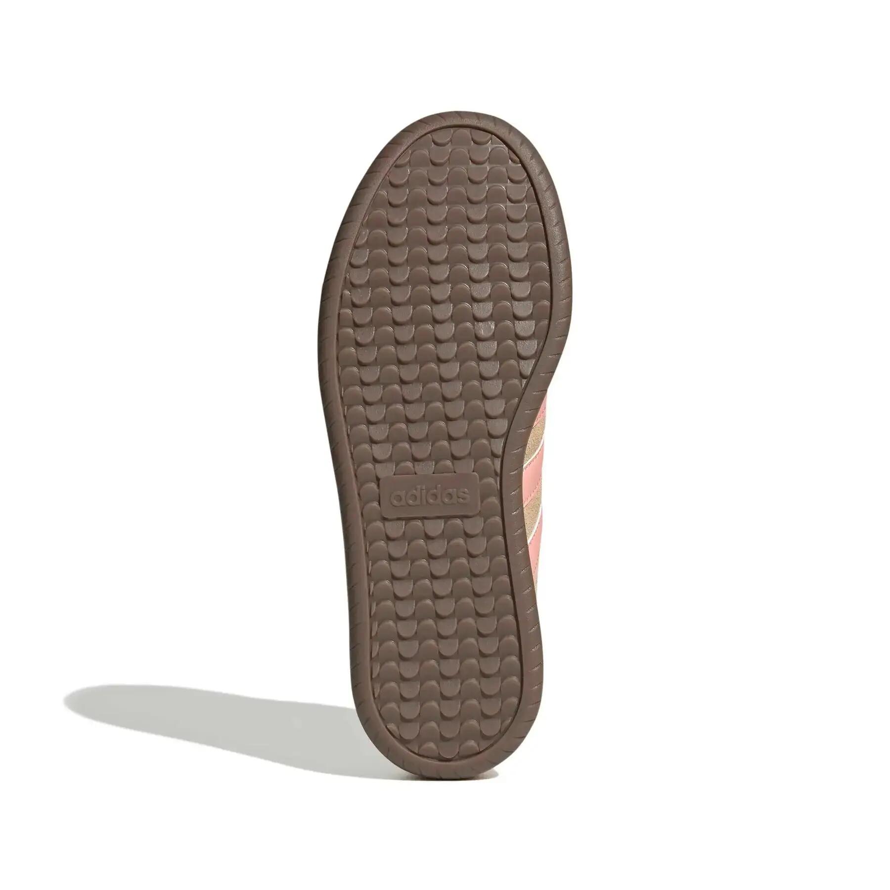 Baskets femme adidas Barreda 6/7