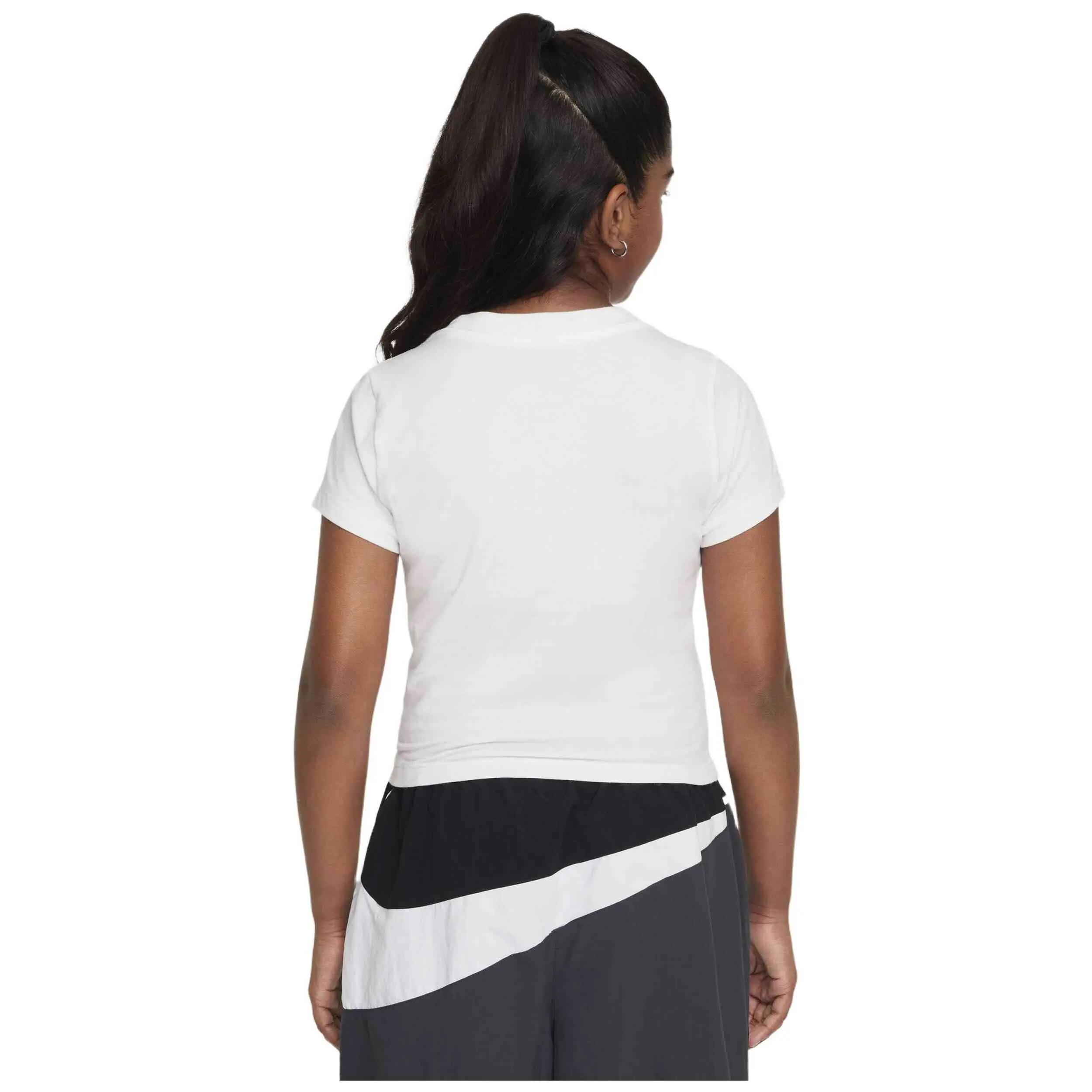 Camiseta de manga corta Nike modelo HF7010-100 para niñas 3/4