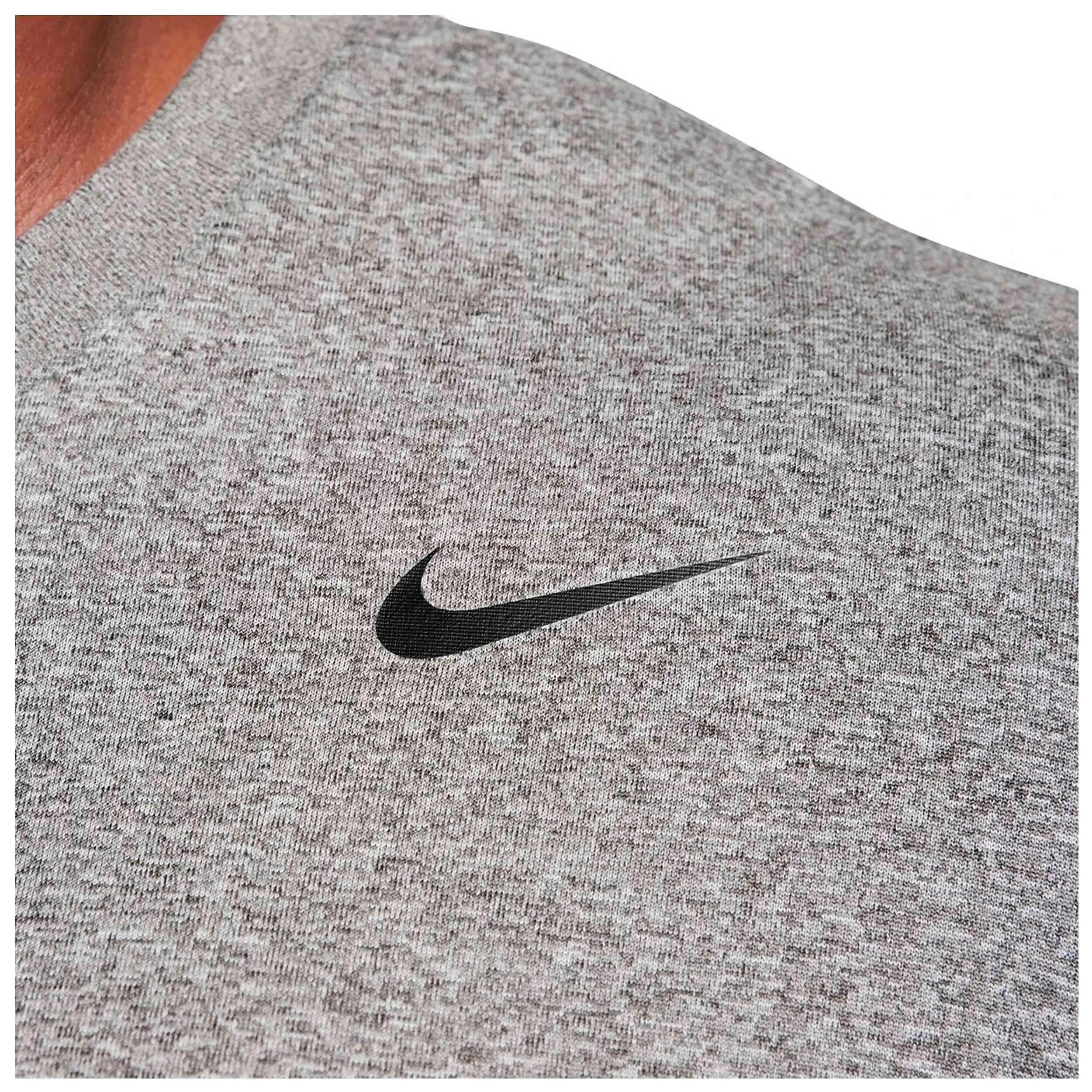 Maglia a maniche corte Nike modello DX0989-091 per uomini 4/5