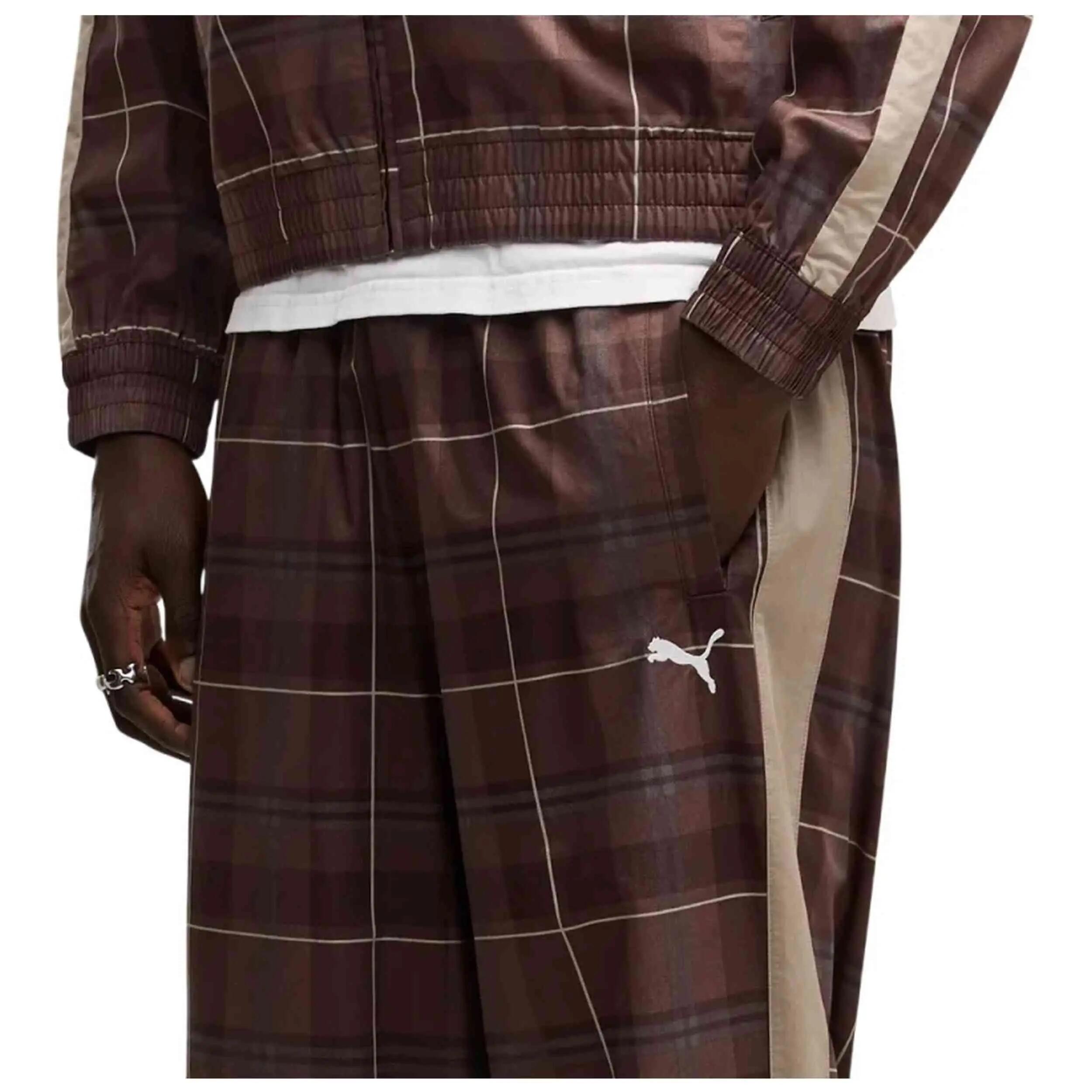 Pantaloni della tuta Puma modello T7 Track Pants "Chocolate Fondue" per uomini 4/5