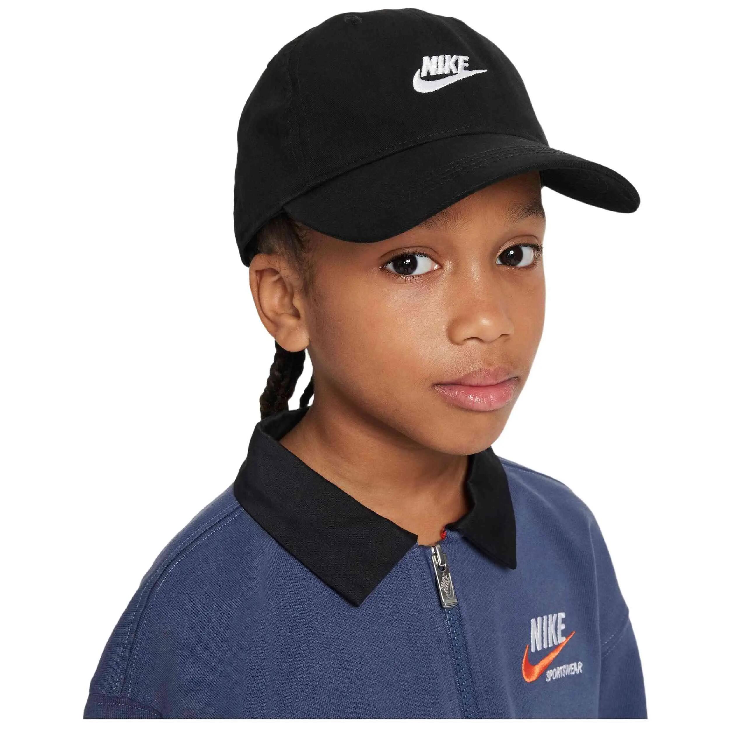NIKE picture