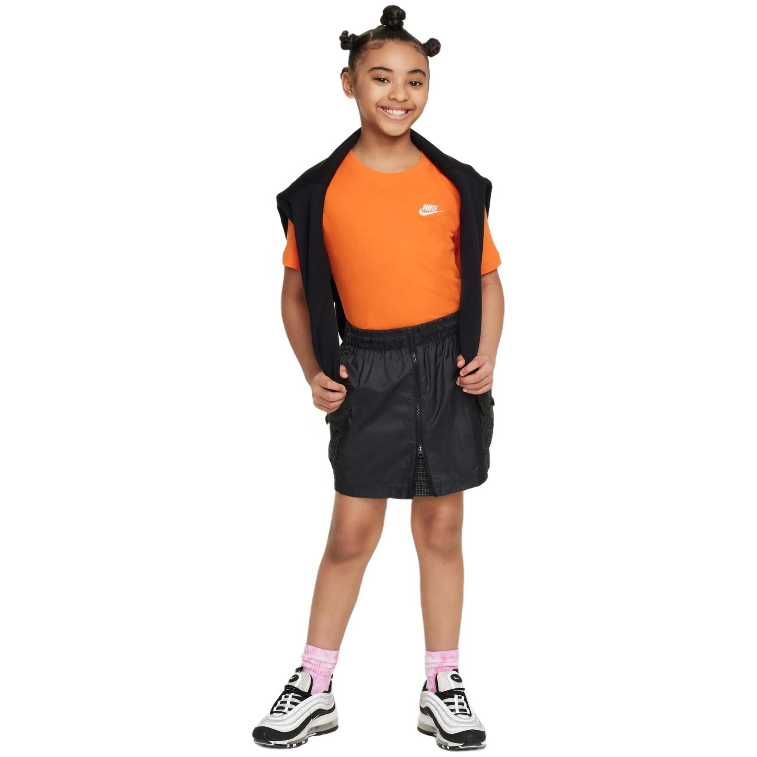 Camiseta de manga corta Nike modelo AR5254-819 para niños unisex 2/4
