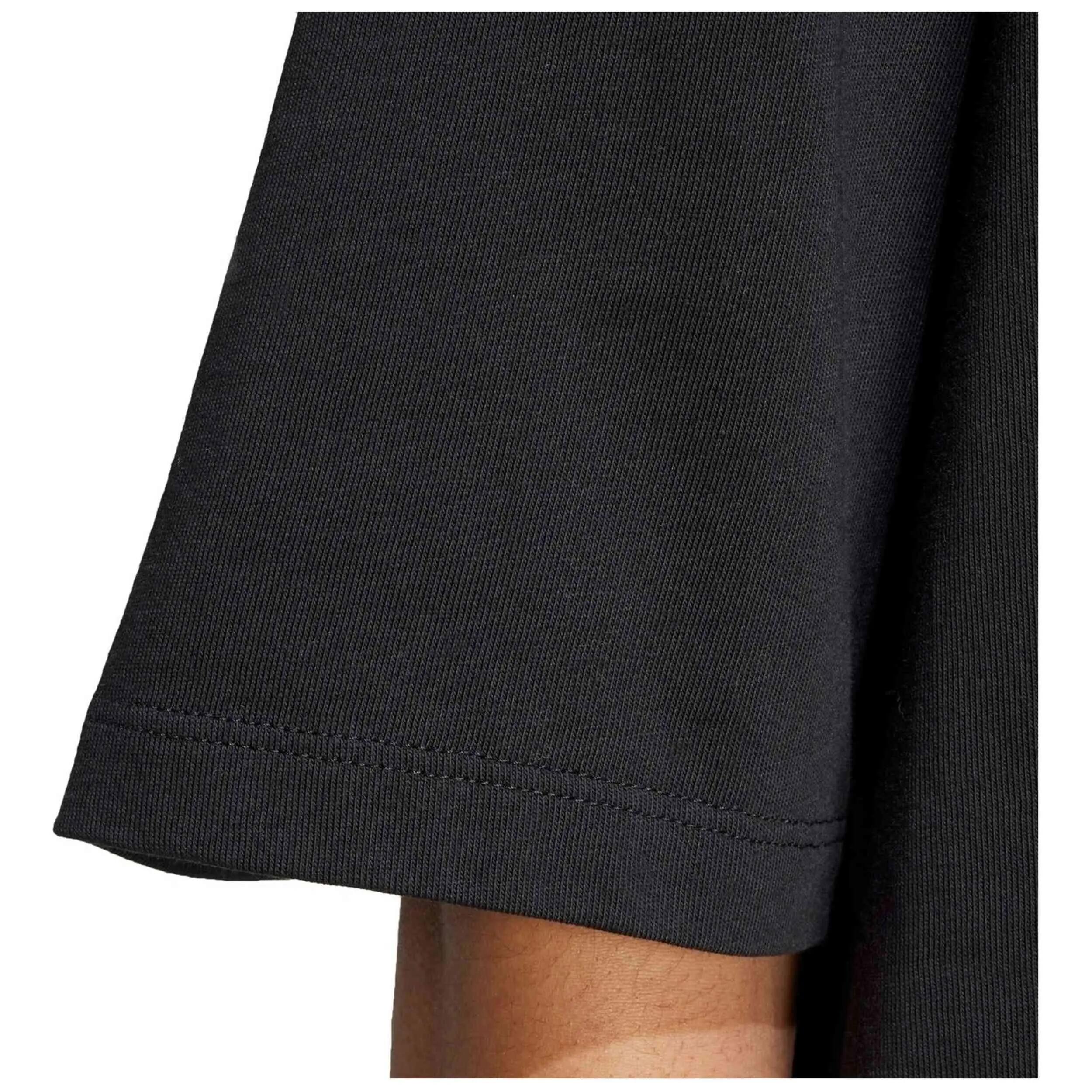T-shirt Adidas modèle Essentials Boyfriend Tee pour femmes 4/5