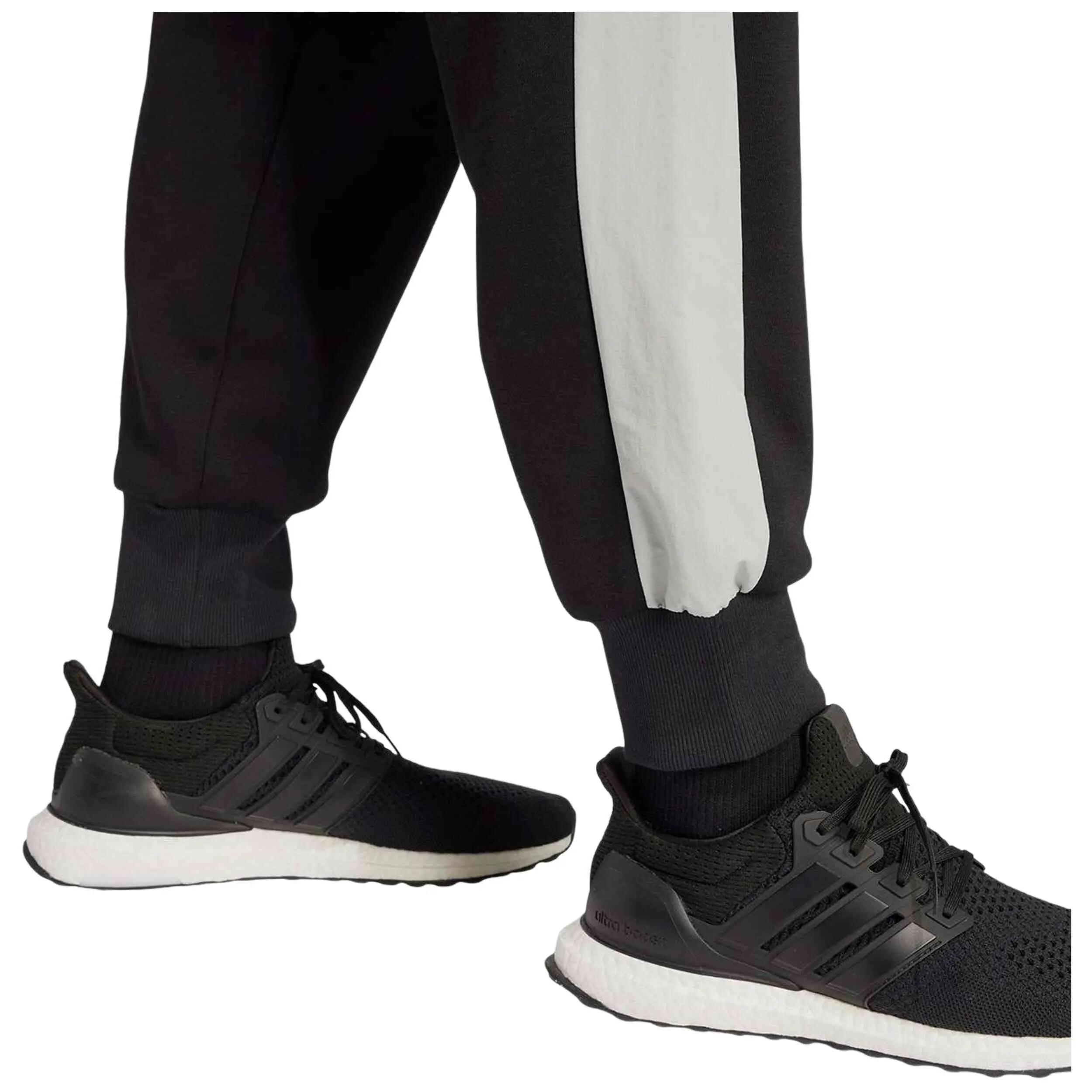 Mallas Adidas modelo Pantalón largo adidas Seasonal Essentials Color para hombre 2/5