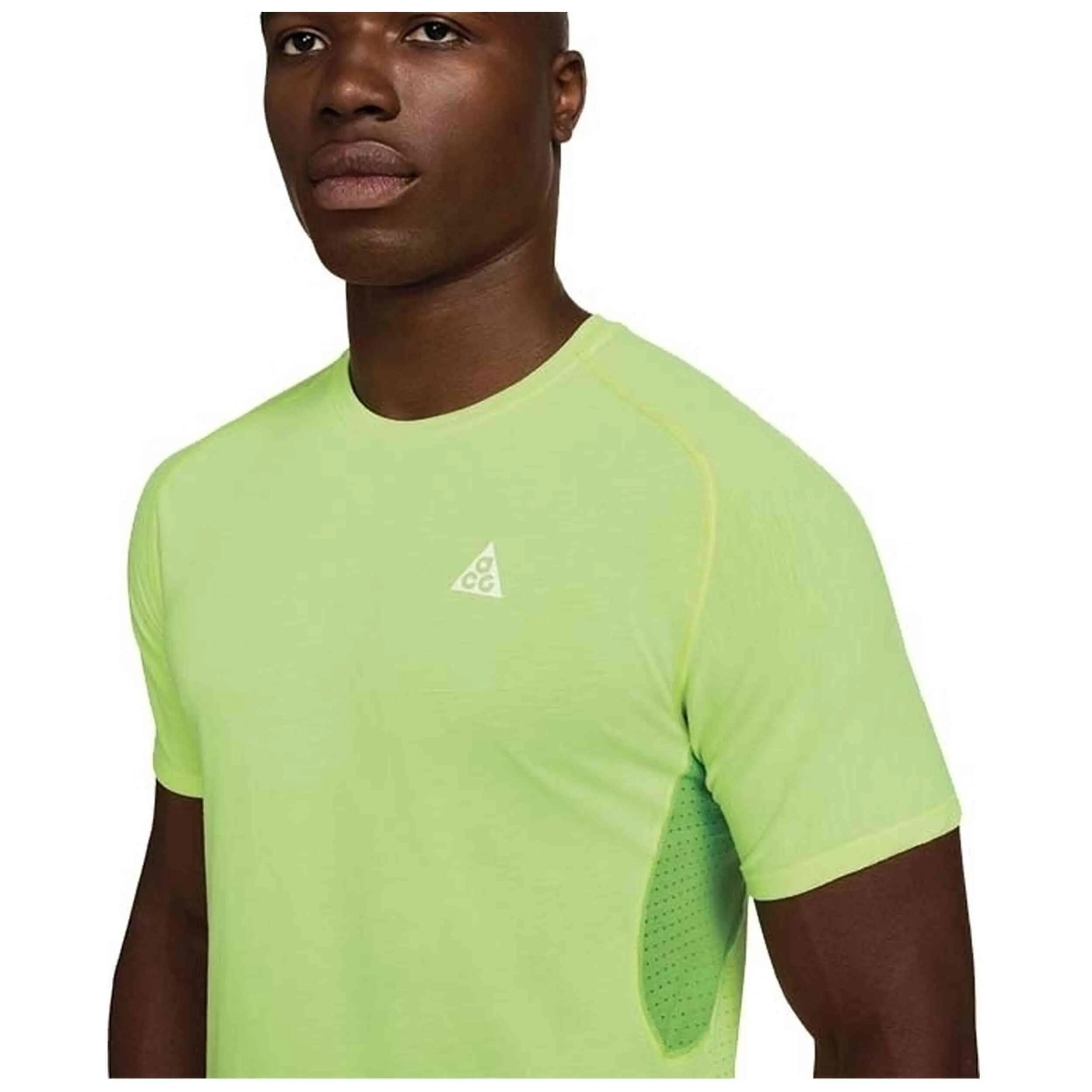 Kurzarmshirt Nike Modell ACG für männer 2/3