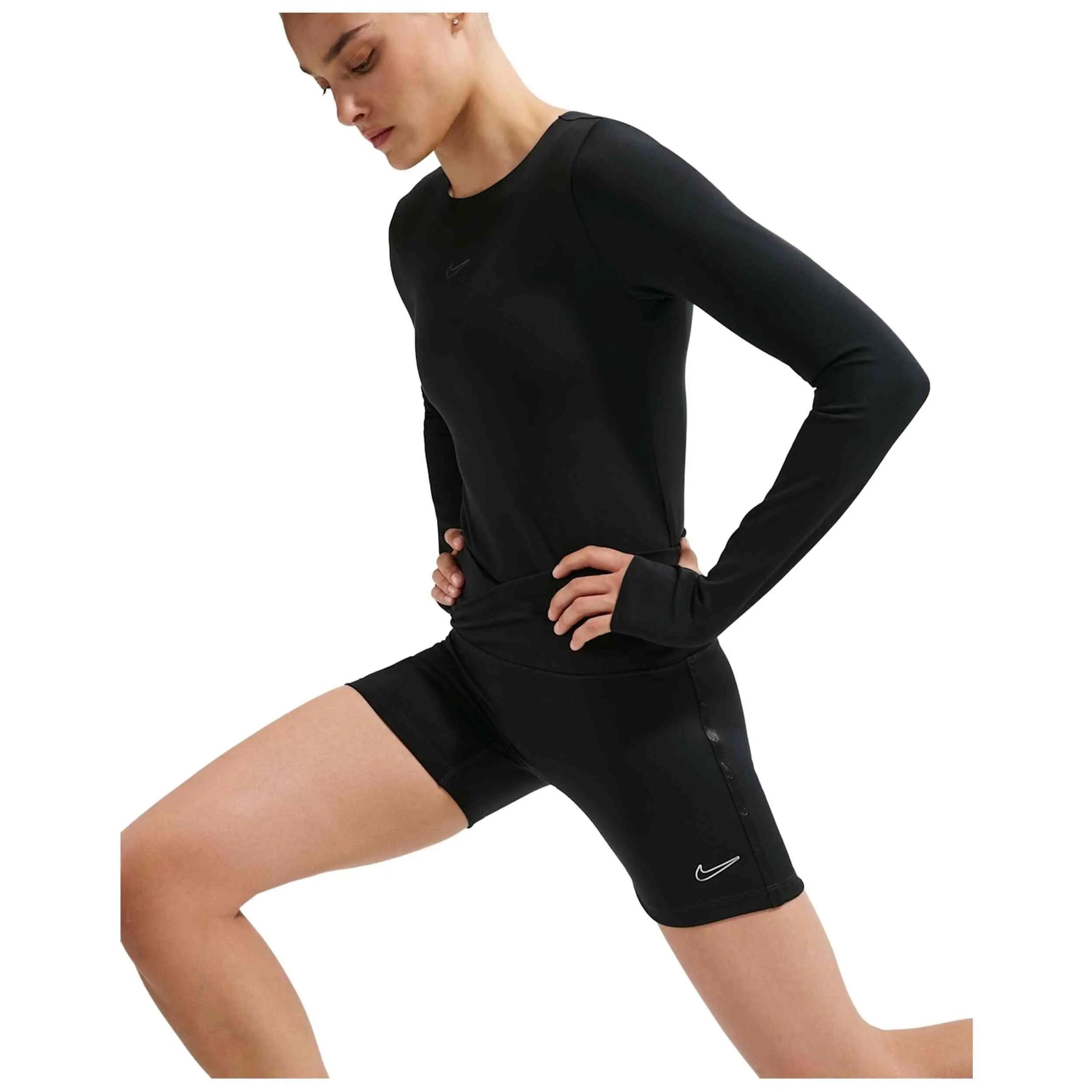 Calção de licra Nike modelo One para mulheres 4/5