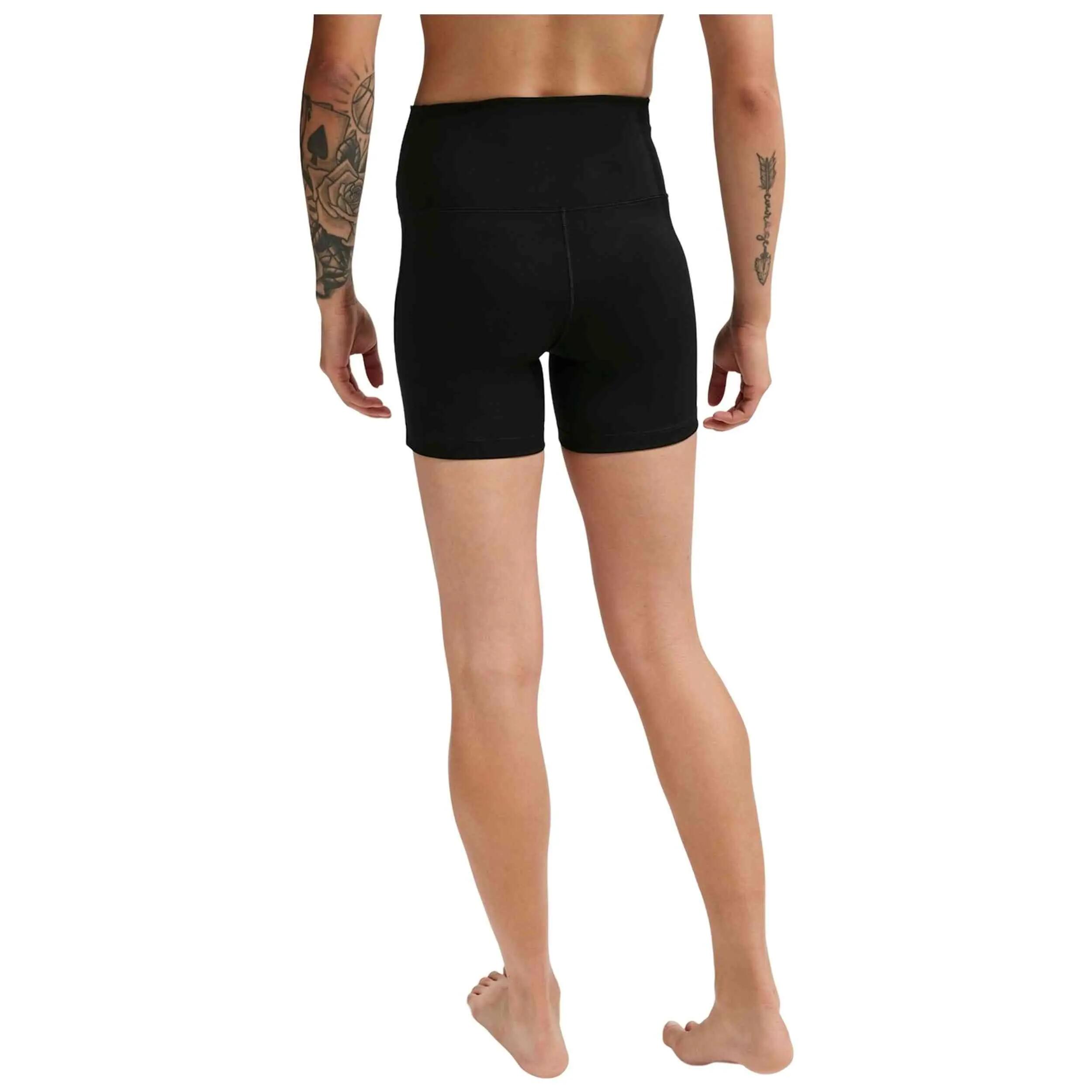 Calção de licra Nike modelo One para mulheres 3/5