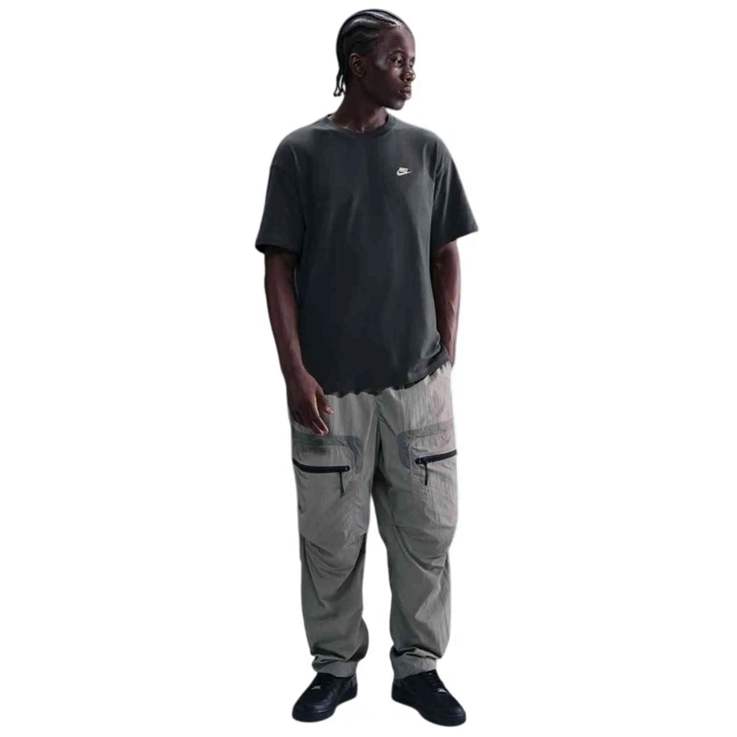 NIKE picture