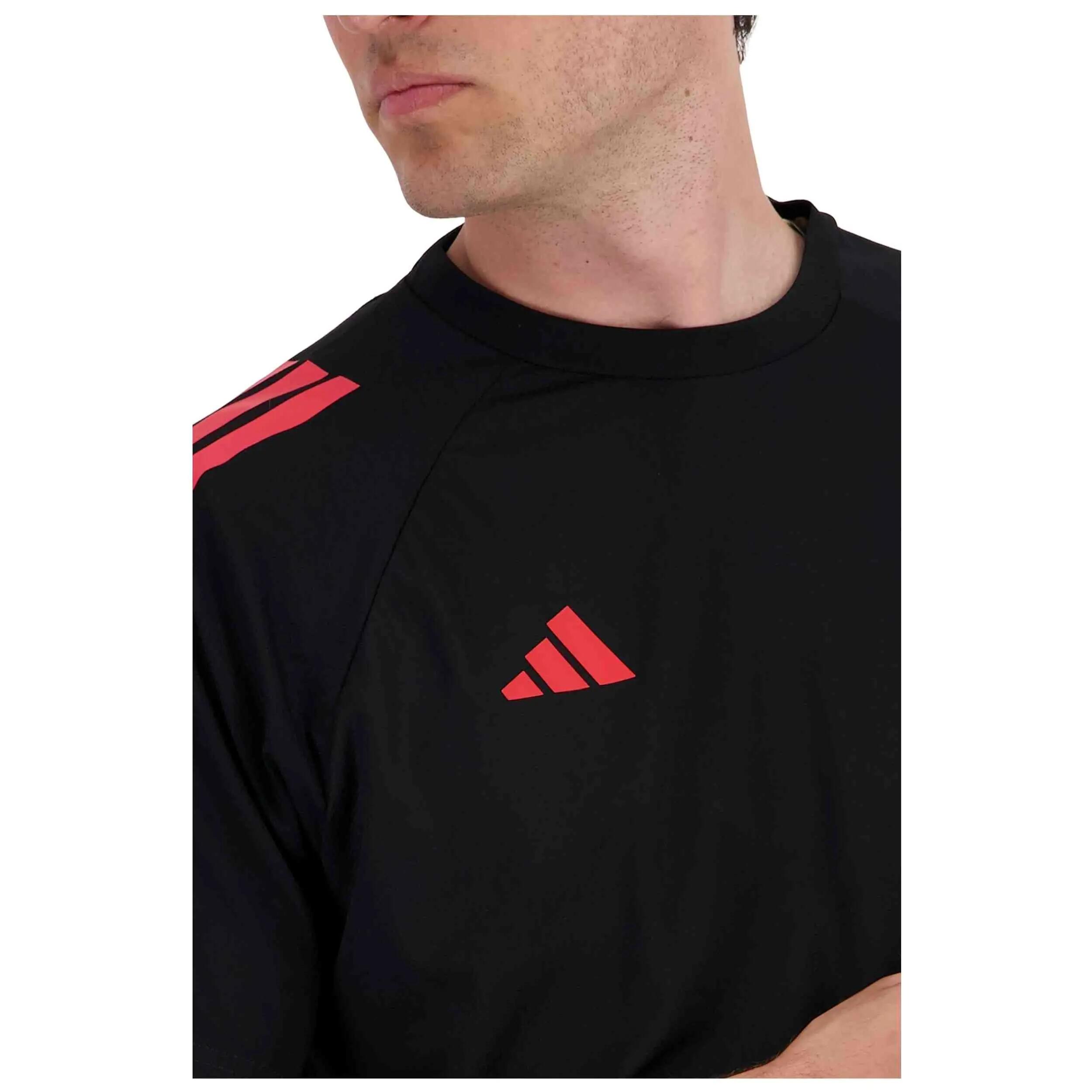 T-shirt Adidas modèle T-Shirt pour homme 4/5