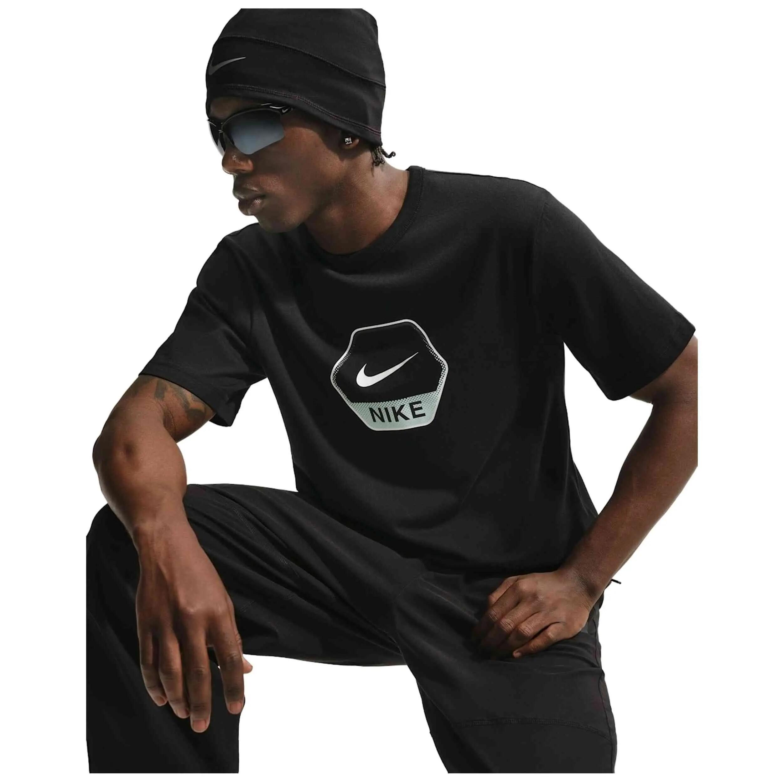NIKE picture