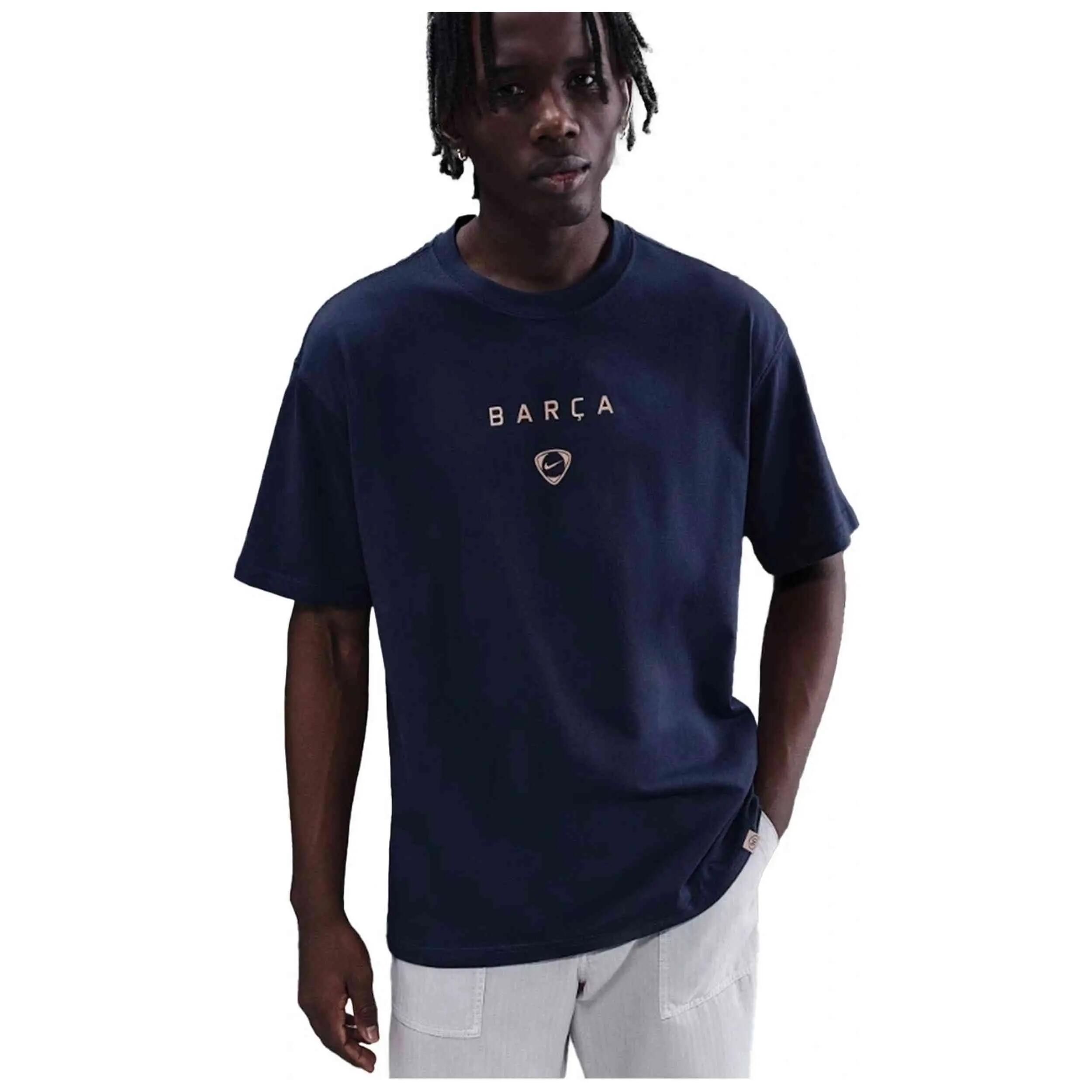 NIKE picture