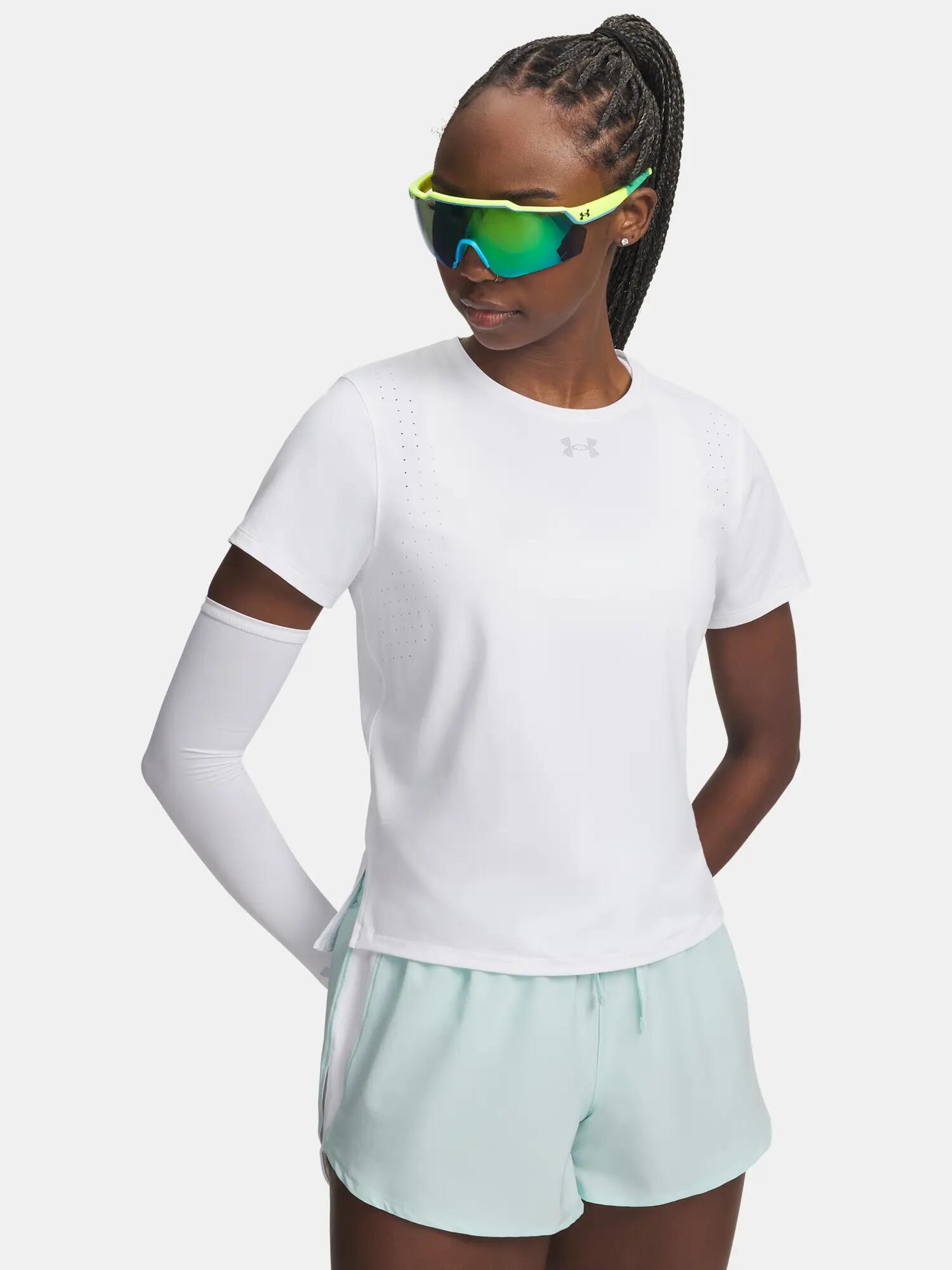 UNDER ARMOUR picture