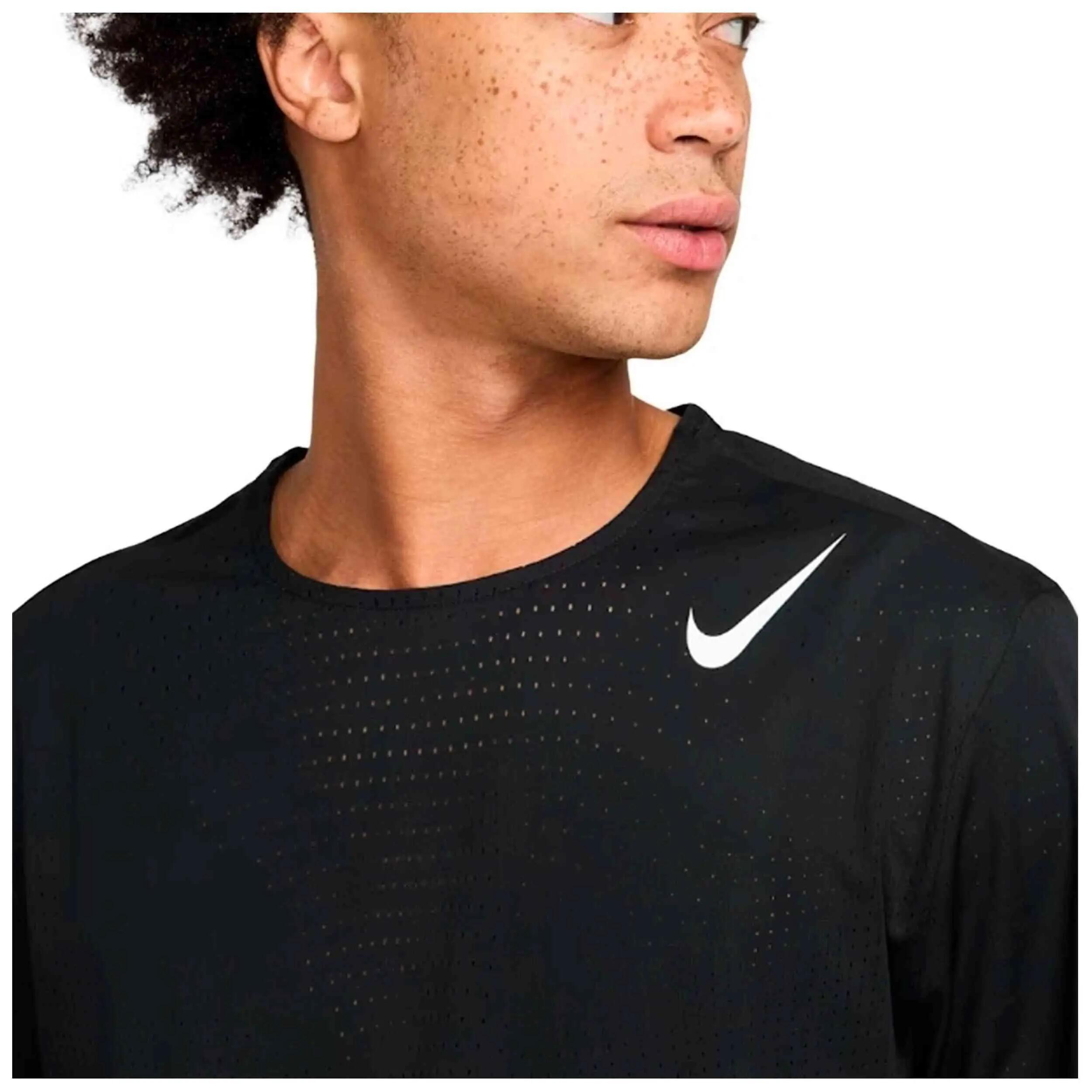 Camiseta de manga corta Nike modelo Aeroswift T-Shirt para hombre 3/5