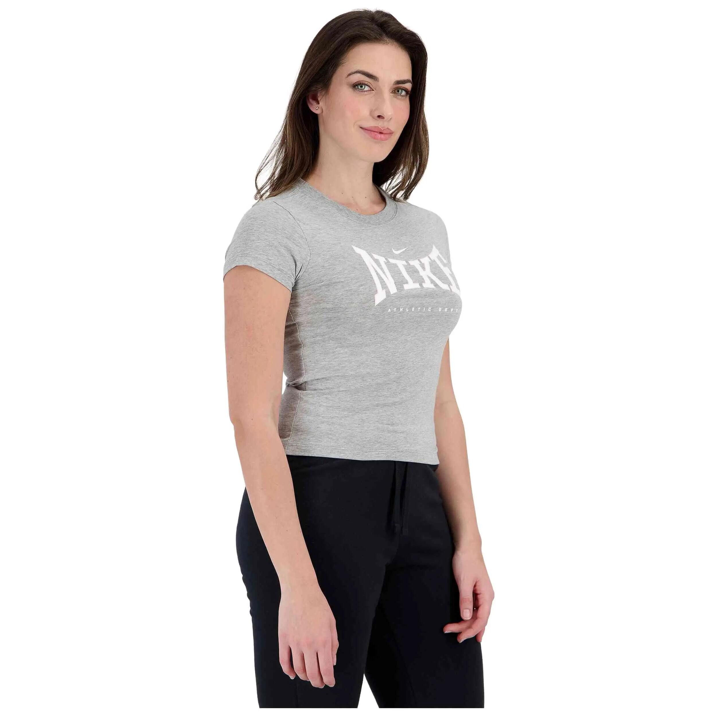 T-shirt Nike modèle IR8967-063 pour femmes 3/5