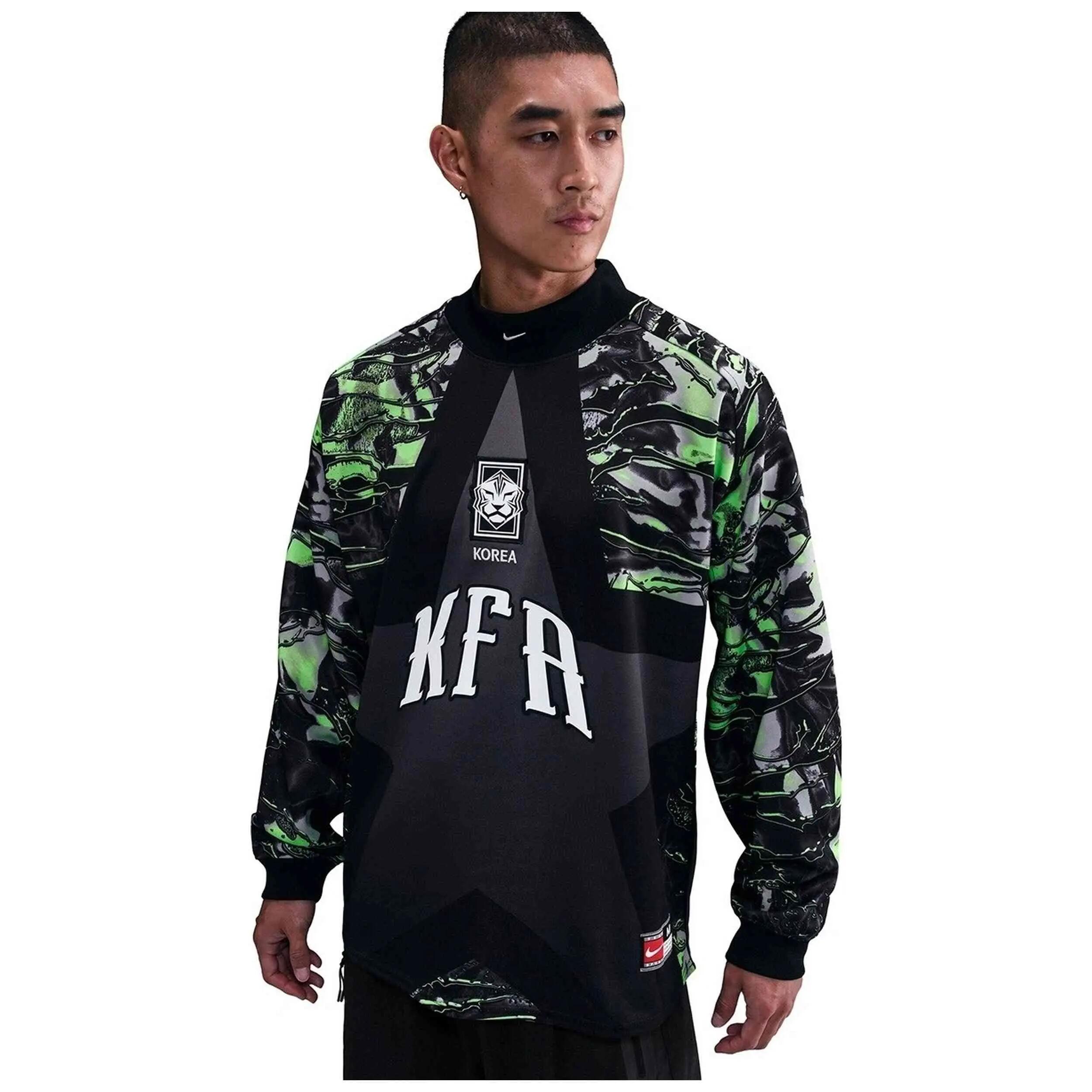 T-shirt à manches longues Nike modèle KFA Long Sleeve pour homme 1/5
