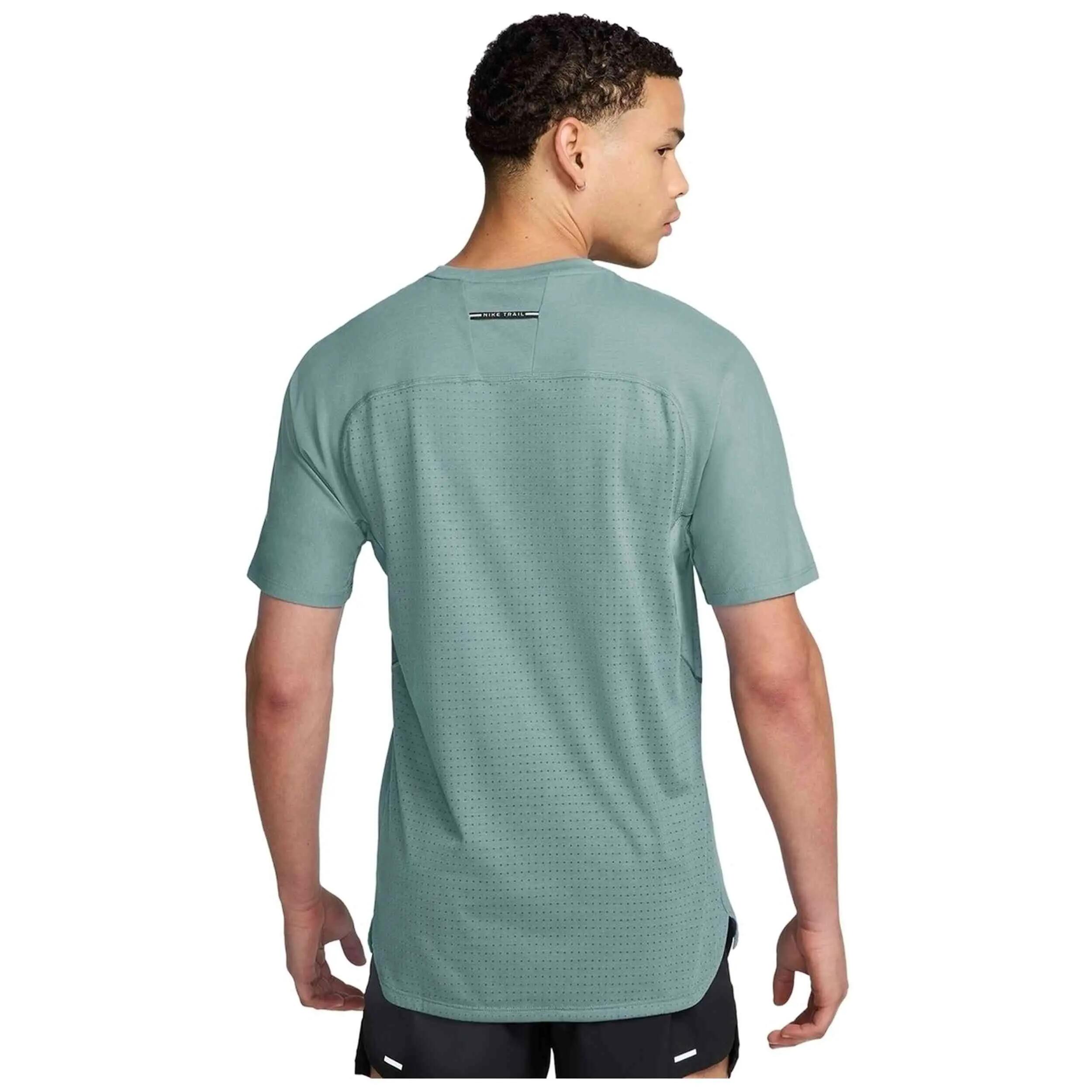 Maglia a maniche corte Nike modello Dri-FIT ADV per uomini 2/3