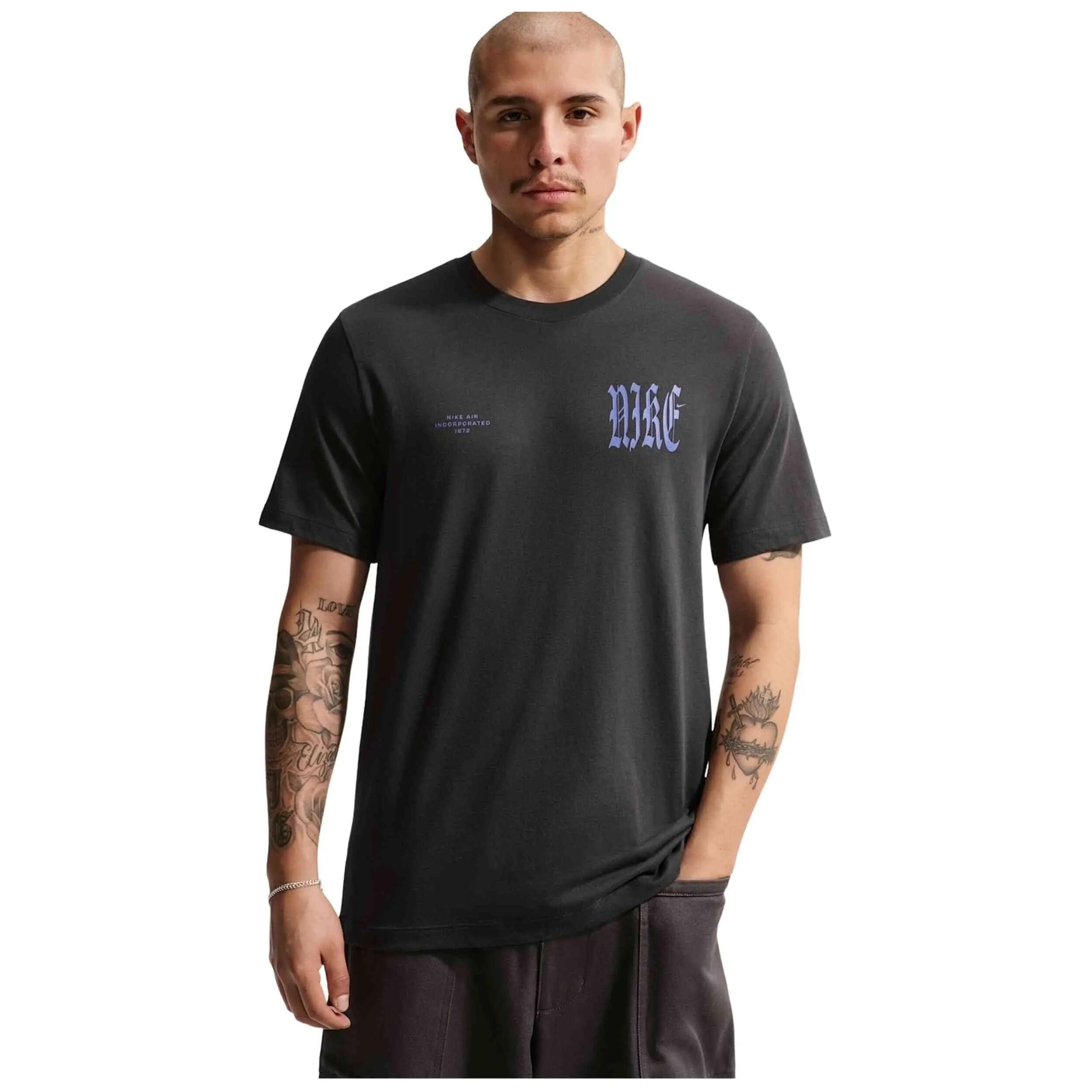 NIKE picture