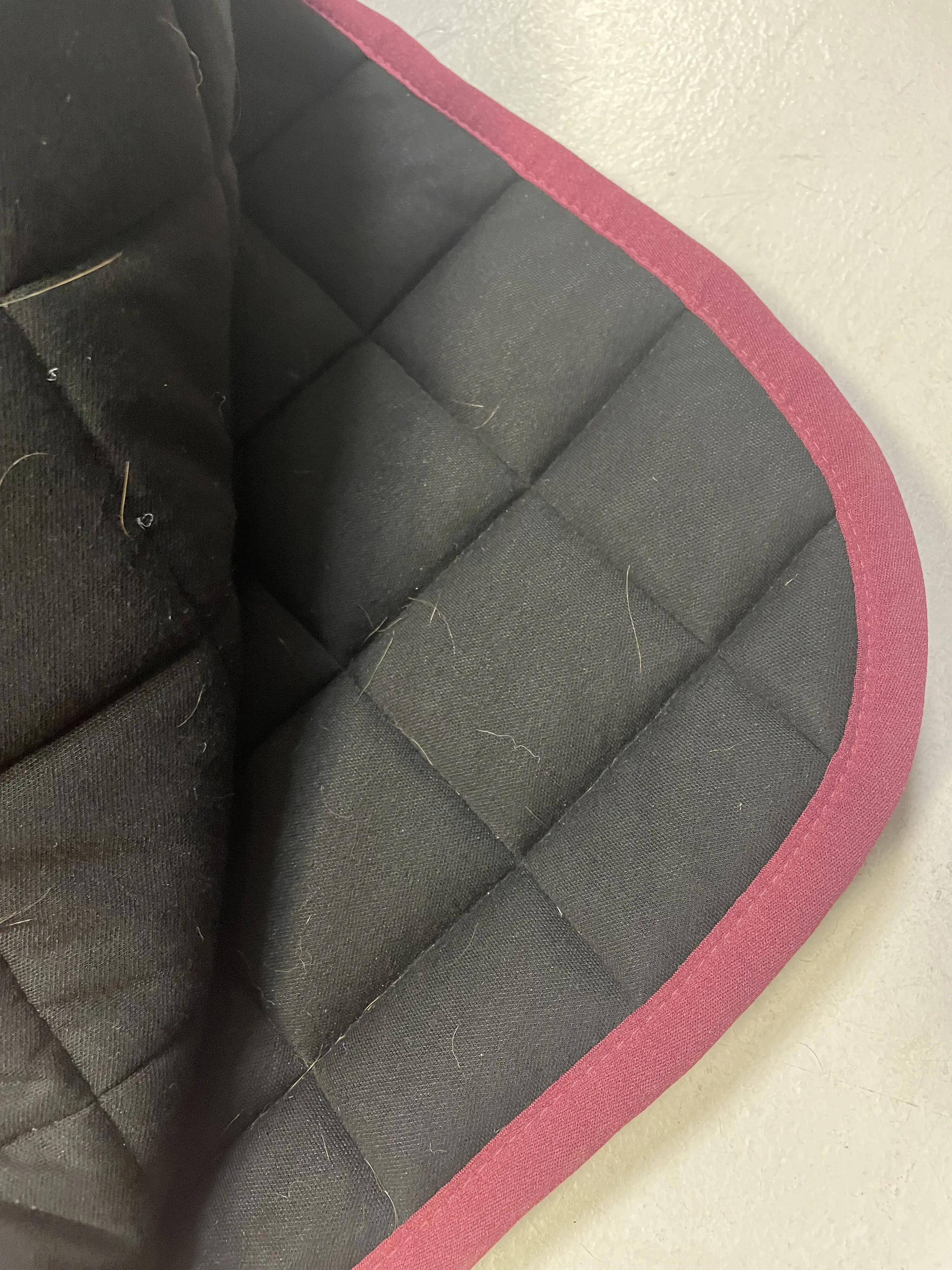 Tapis de selle dressage LeMieux Bordeaux très bon état 4/4