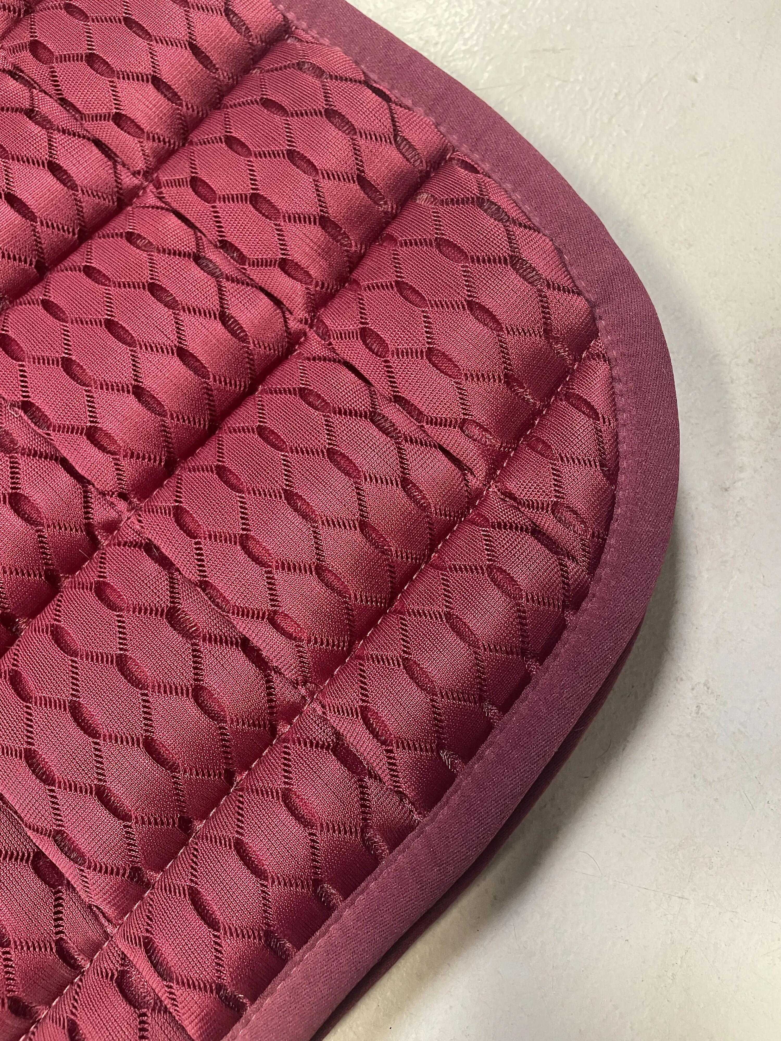 Tapis de selle dressage LeMieux Bordeaux très bon état 3/4