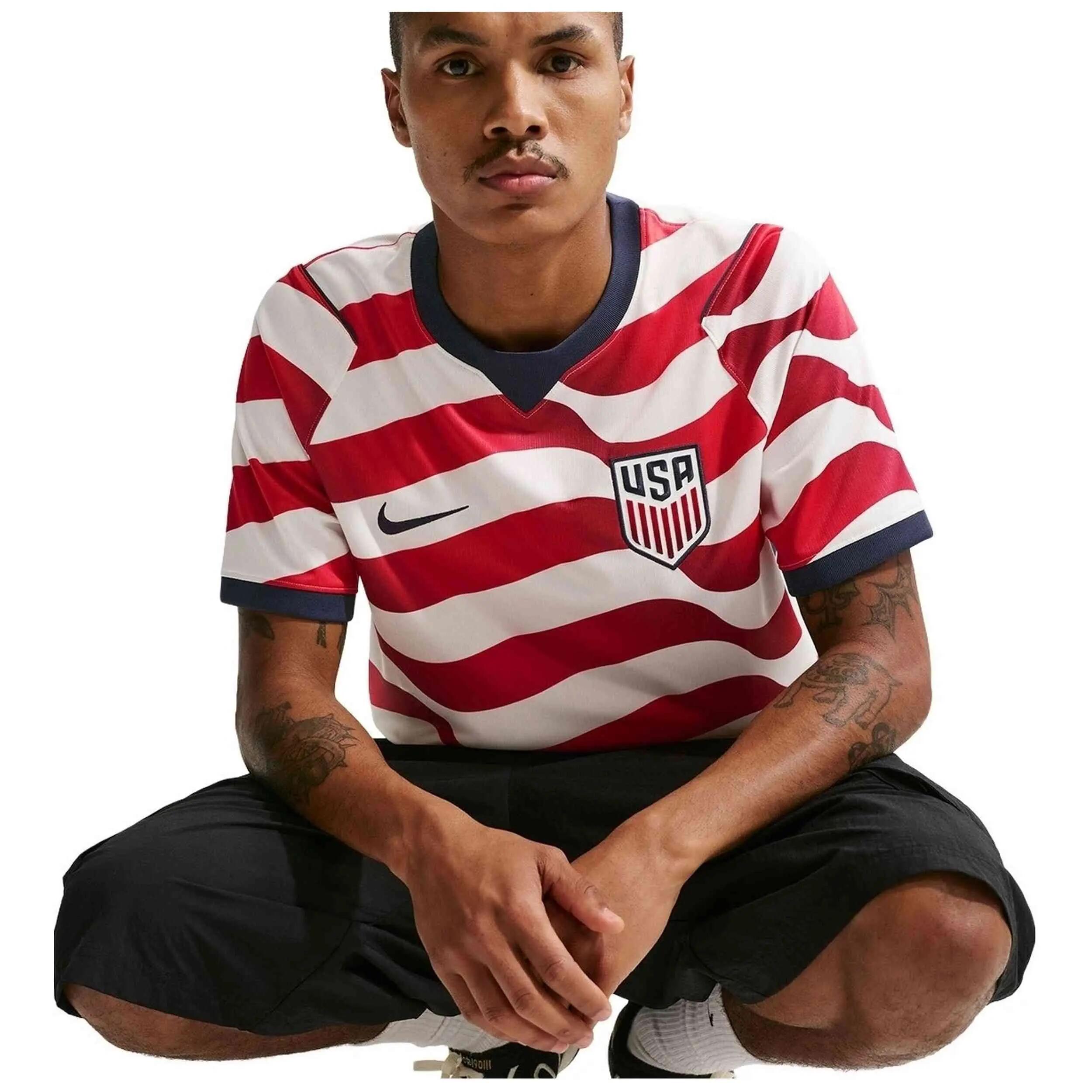 Camiseta de manga corta Nike modelo IB5339-133 para hombre 3/5