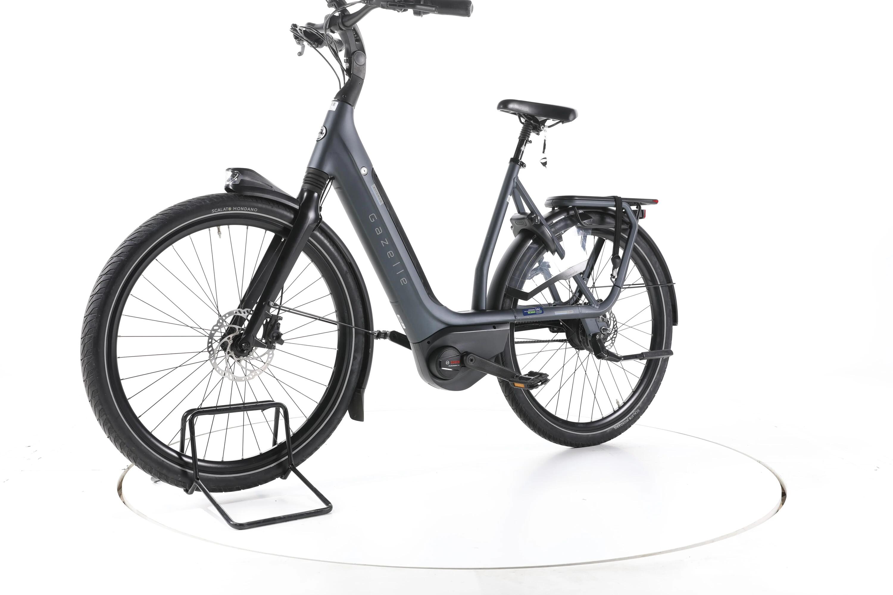 Tweedehands - Gazelle Avignon C380 HMB City E-Bike Lage instap - Zeer goed 5/7