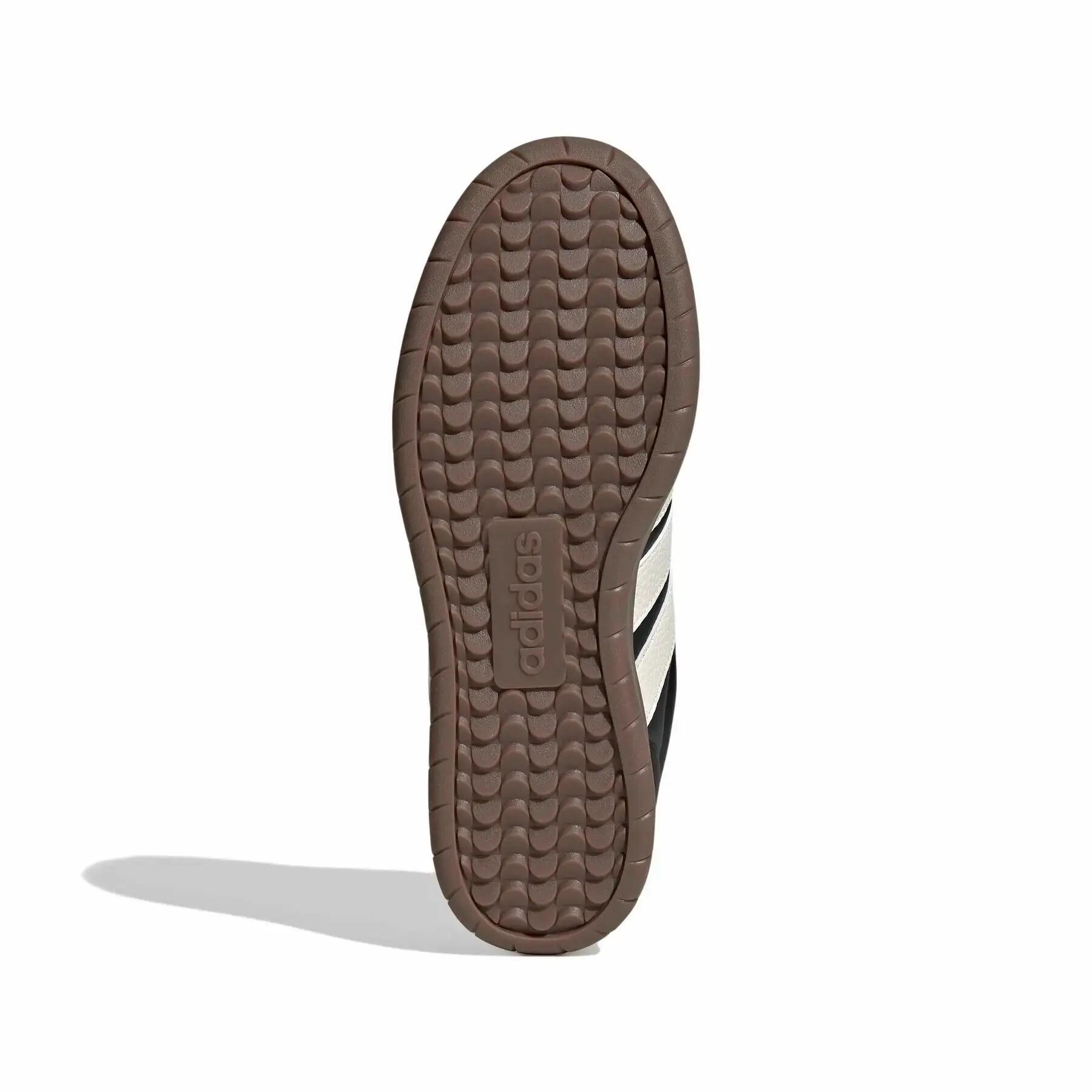 Zapatillas bajas para niños adidas Barreda 6/8