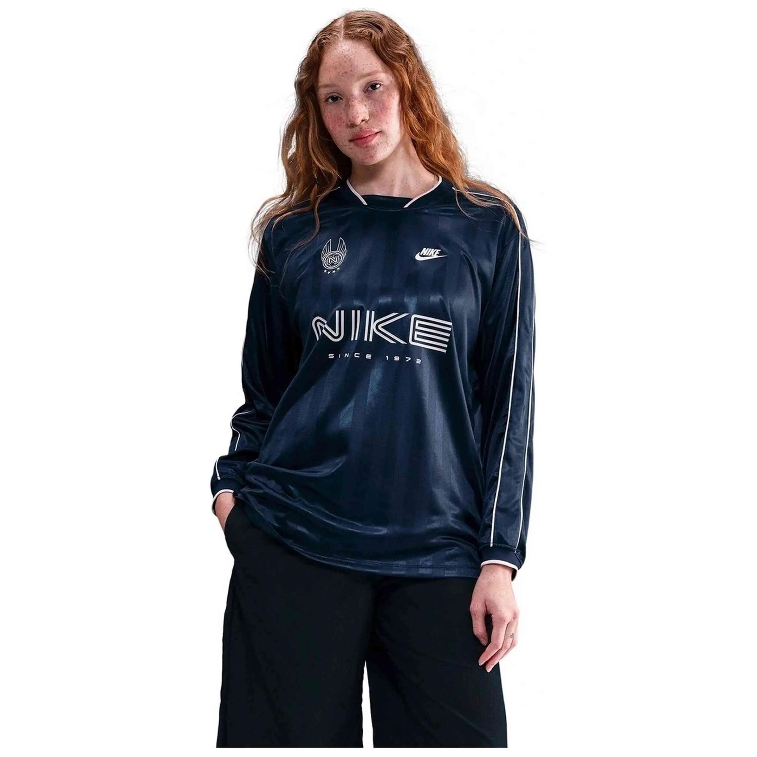 NIKE picture