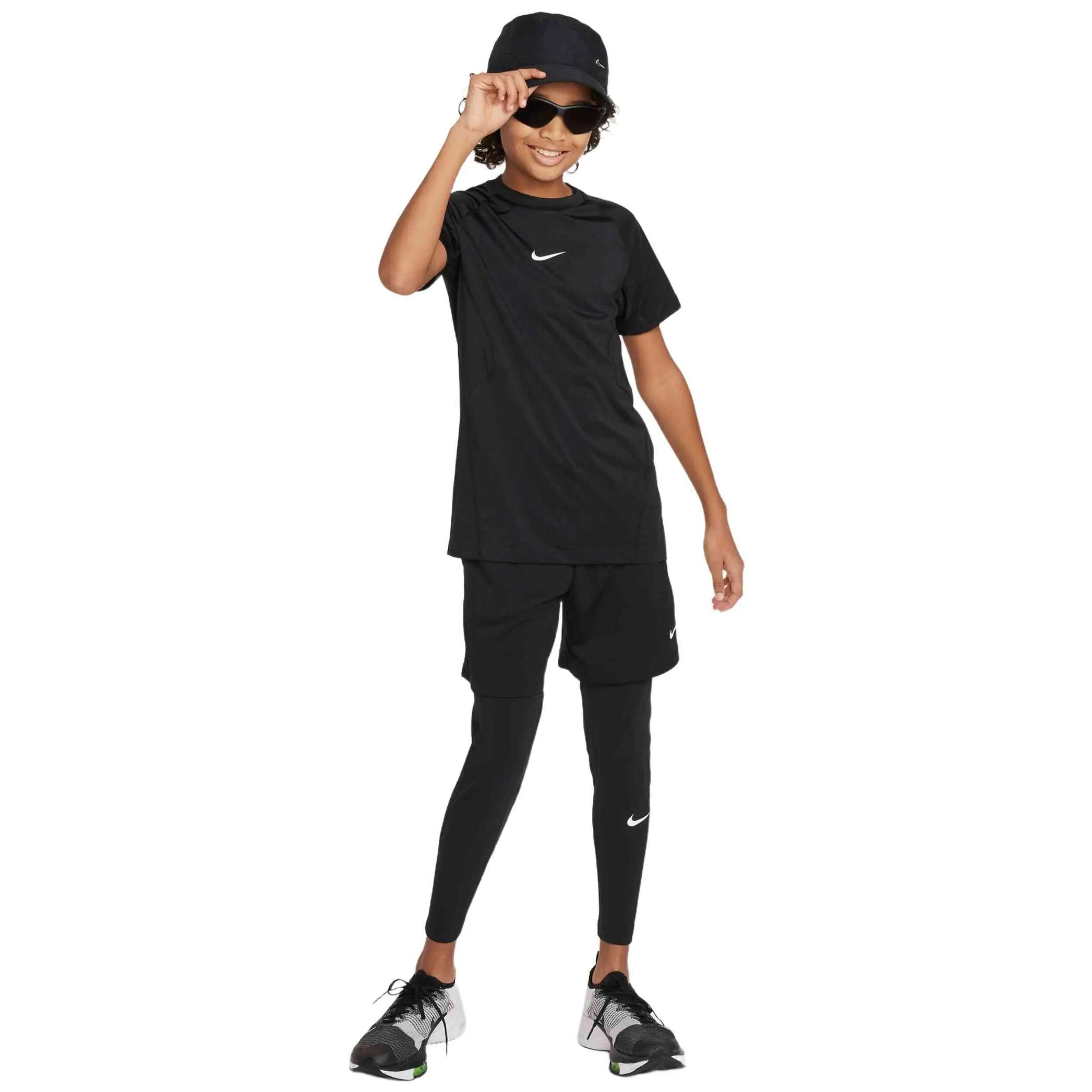 Camiseta de manga corta Nike modelo FJ6858-010 para niños unisex 4/5