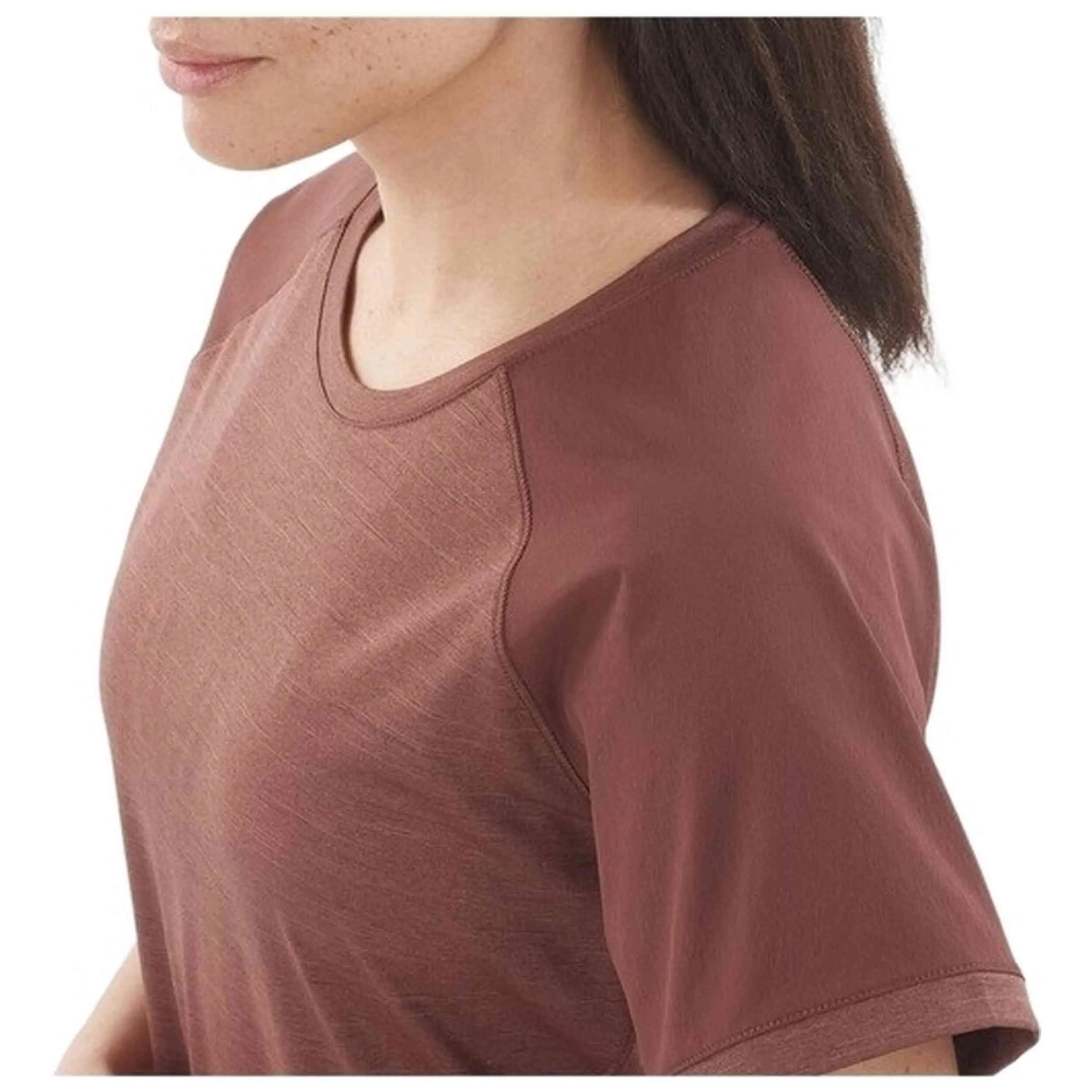 T-shirt Salomon modelo Outline para mulheres 3/4