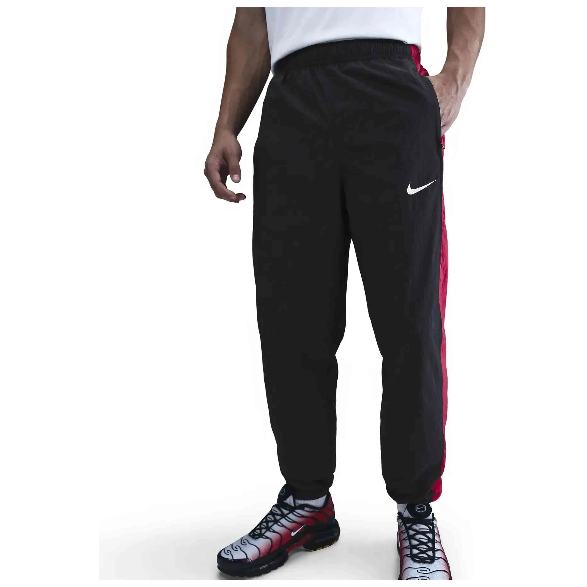 Trainingsbroek Nike model Total 90 "Negro/Rojo" voor mannen 1/5