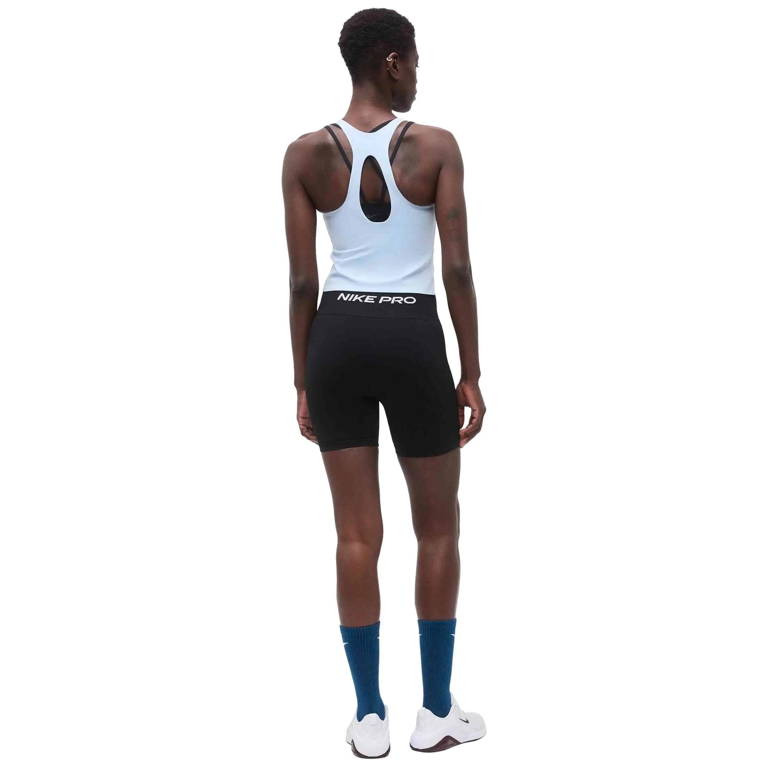 Maglia a maniche corte Nike modello Pro Seamless Shorts per donne 4/5