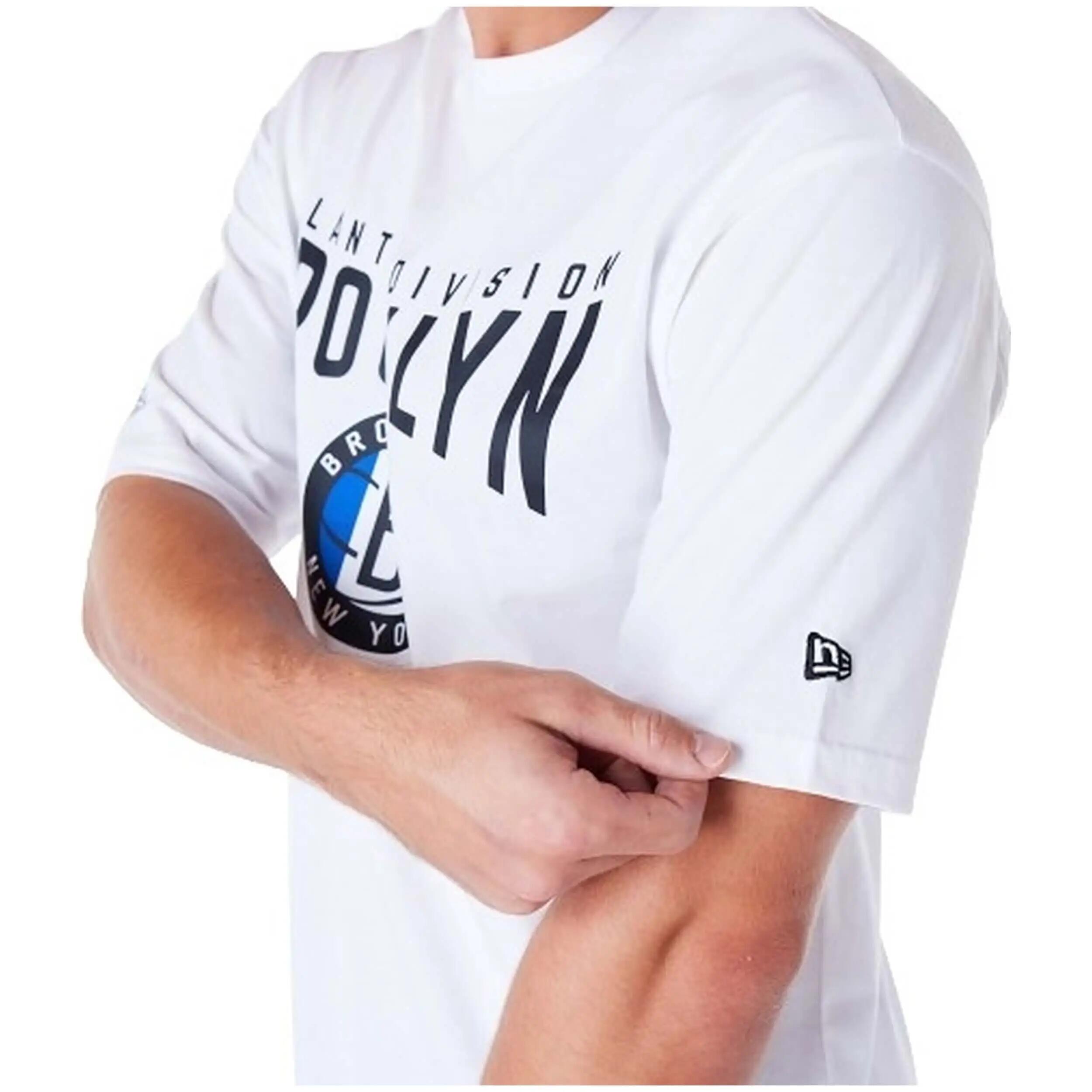 T-shirt New Era modelo 60546679 para homem 3/4
