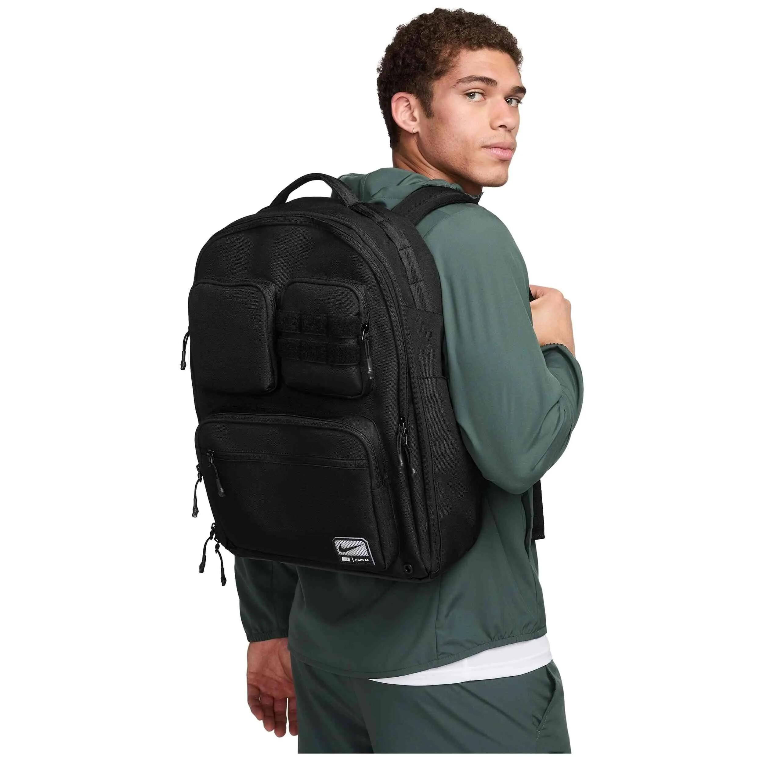 Sac à dos Nike modèle FN4120-010 pour unisexe 2/5