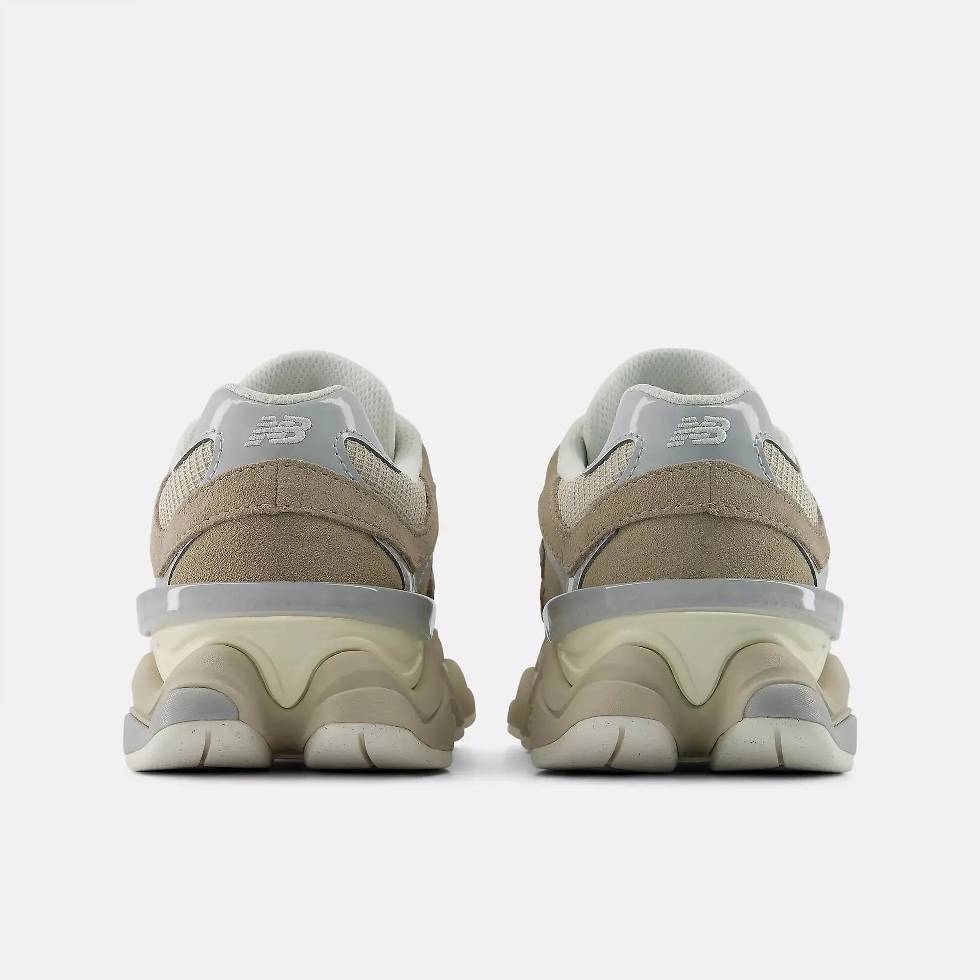 Herren Sneaker 9060 Driftwood Timberwolf 4/5