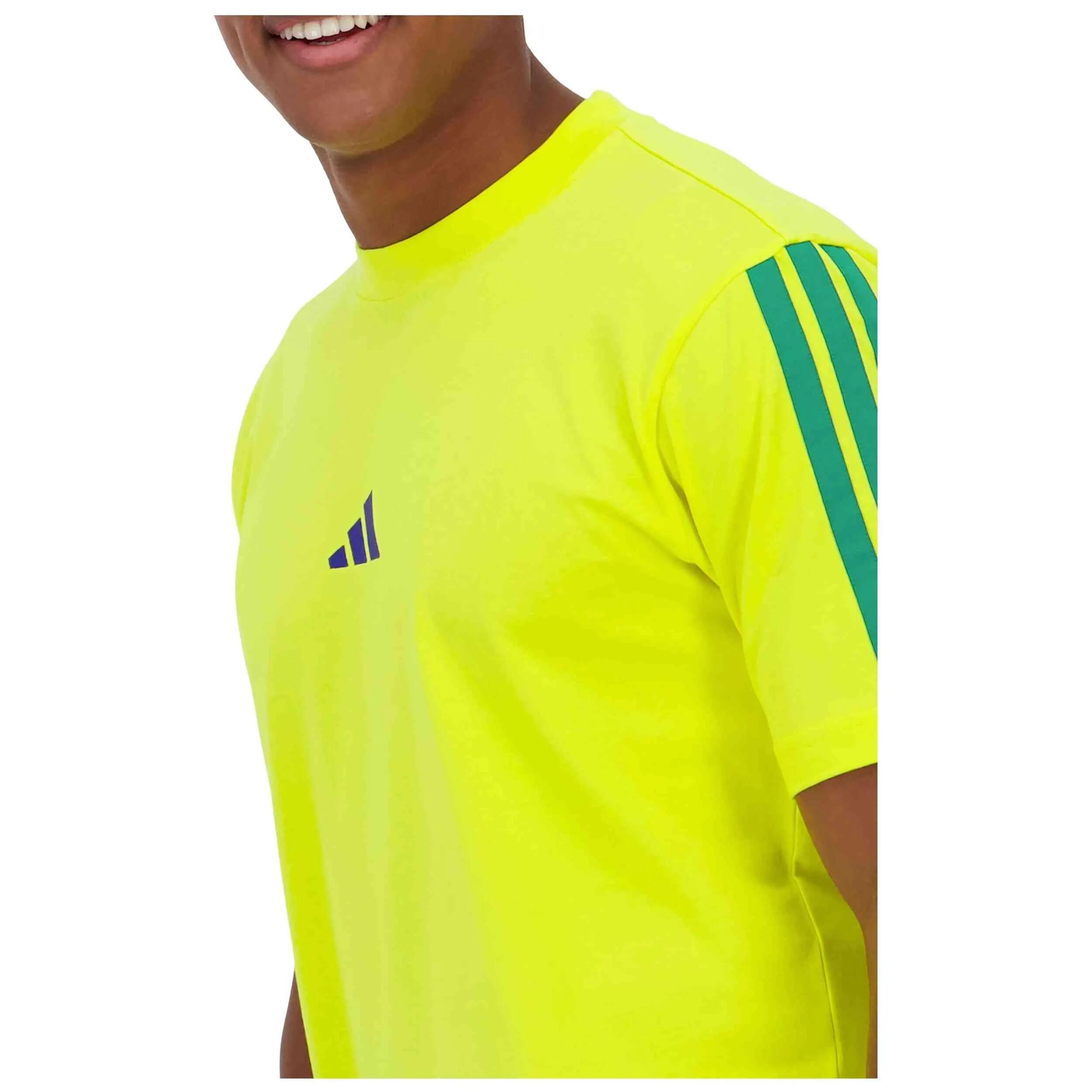 Maglia a maniche corte Adidas modello Essentials per uomini 4/5