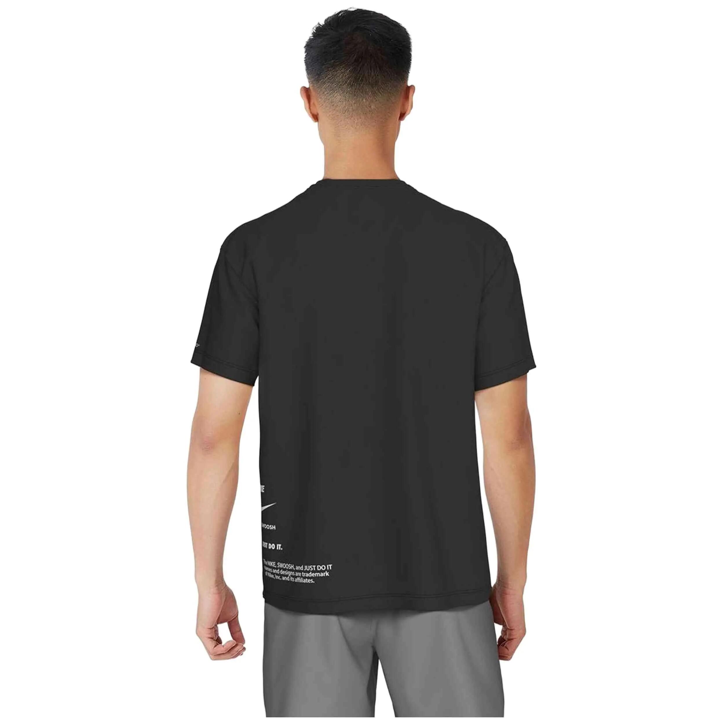 Kurzarmshirt Nike Modell NESSF523-001 für männer 2/5