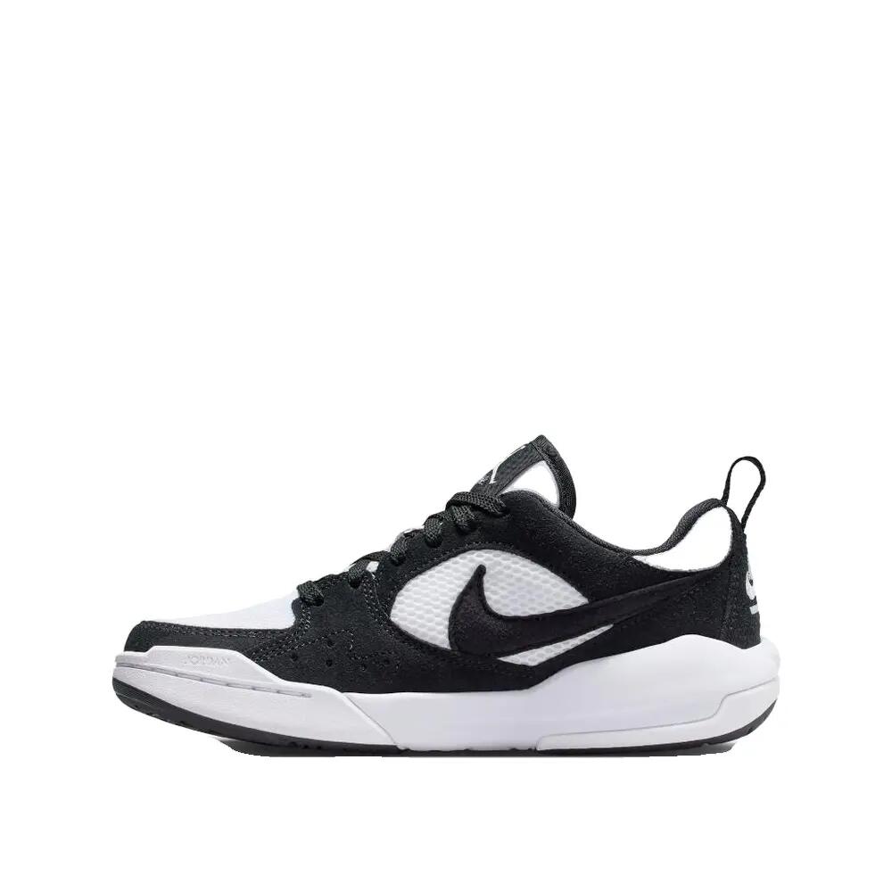 Zapatos Nike Jordan CMFT Era Negras 2/4