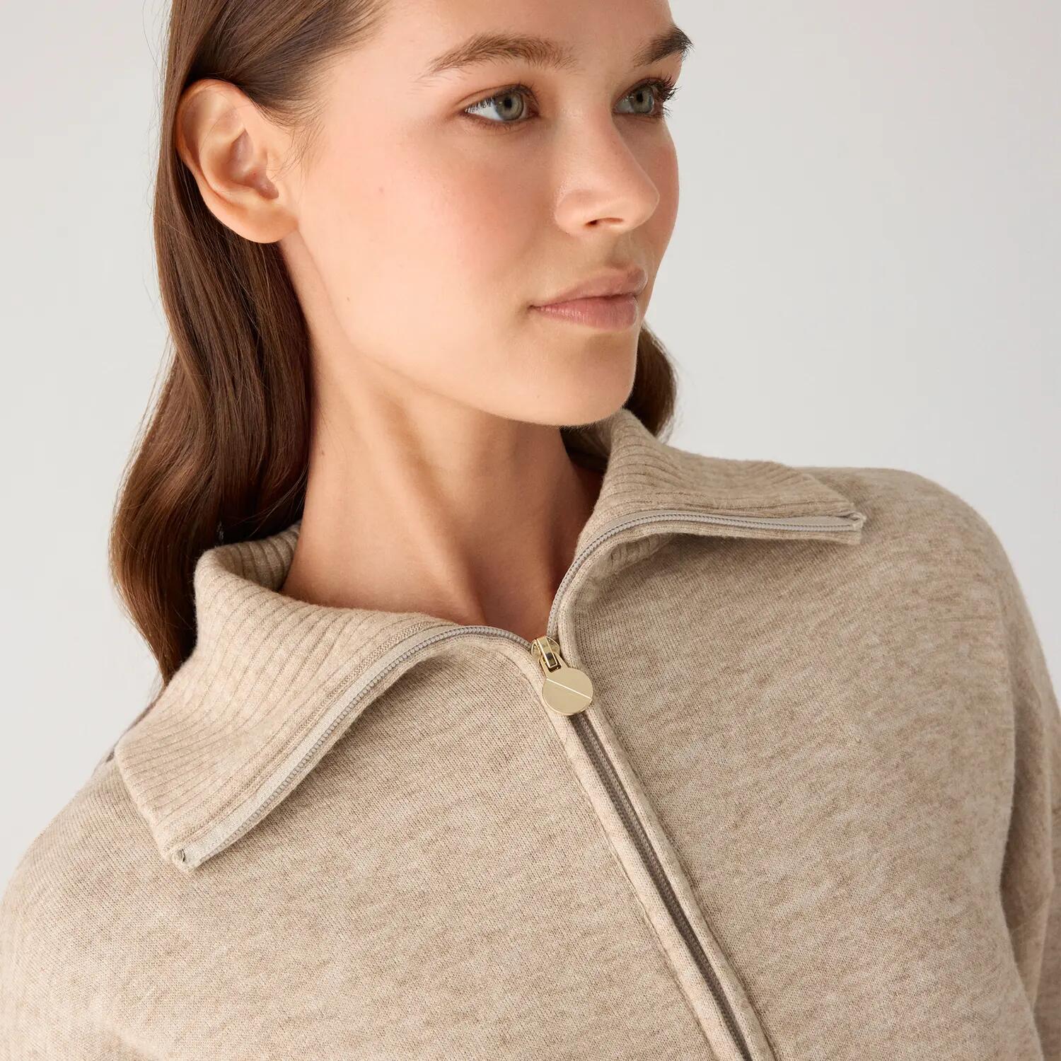 Pull chaud beige à col zippé 6/7