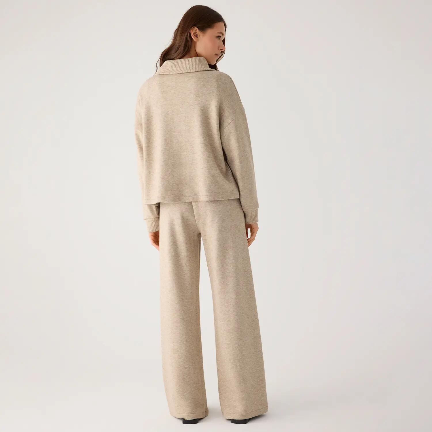 Pull chaud beige à col zippé 2/7