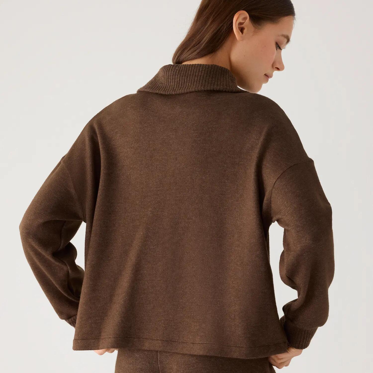 Pull chaud marron à col zippé 5/7
