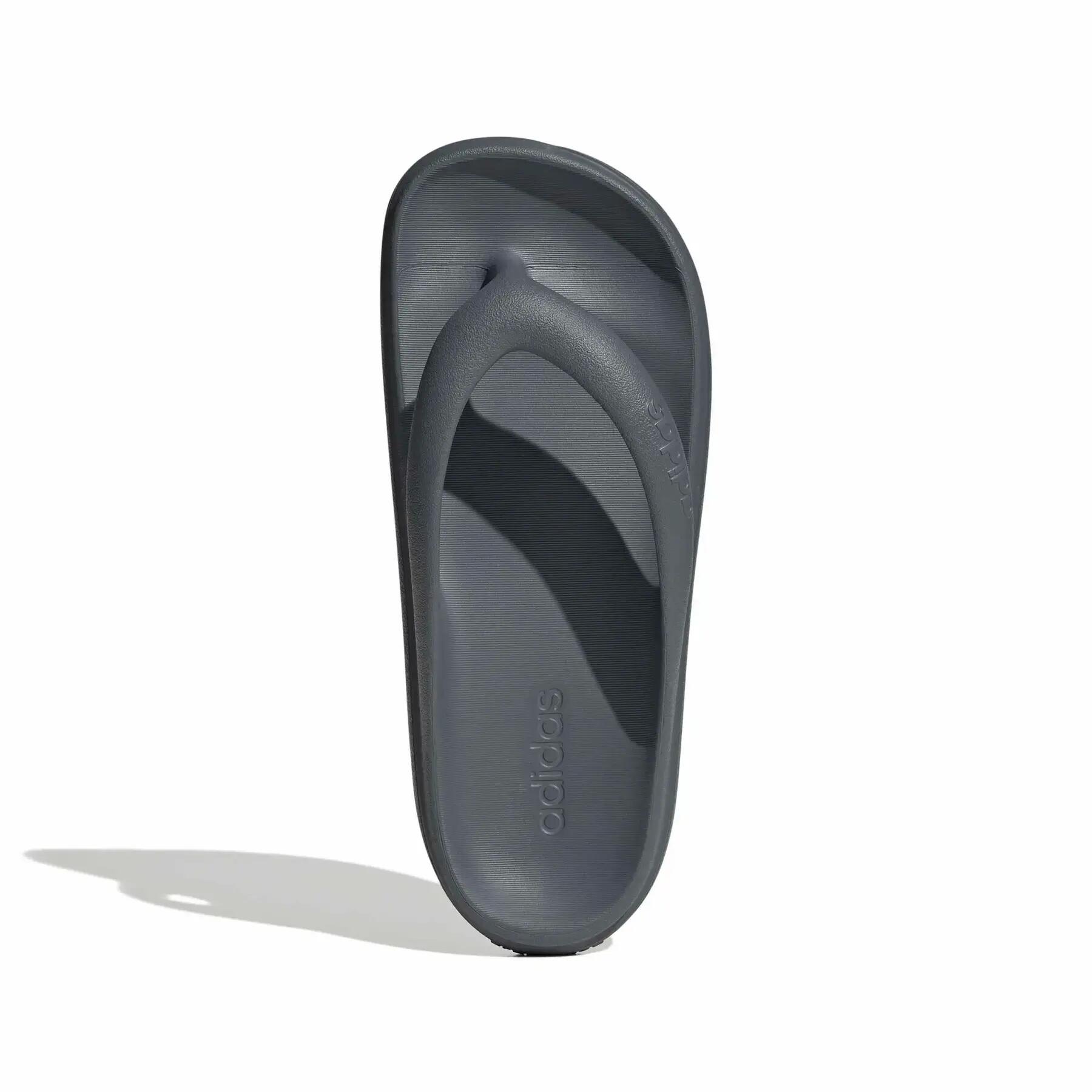 Claquettes logo adidas Adilette Lumia 6/7