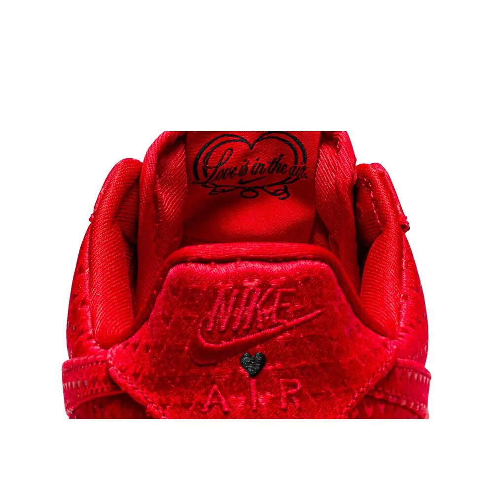 Schoenen  Air Force 1 Low Valentine's Day Red (2026) 8/10