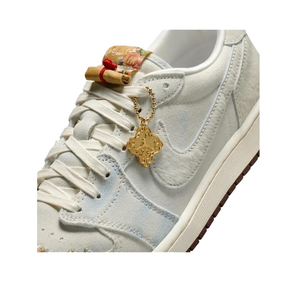 Chaussures  1 Retro Low OG Football Grey Sail Light Chocolate 7/9